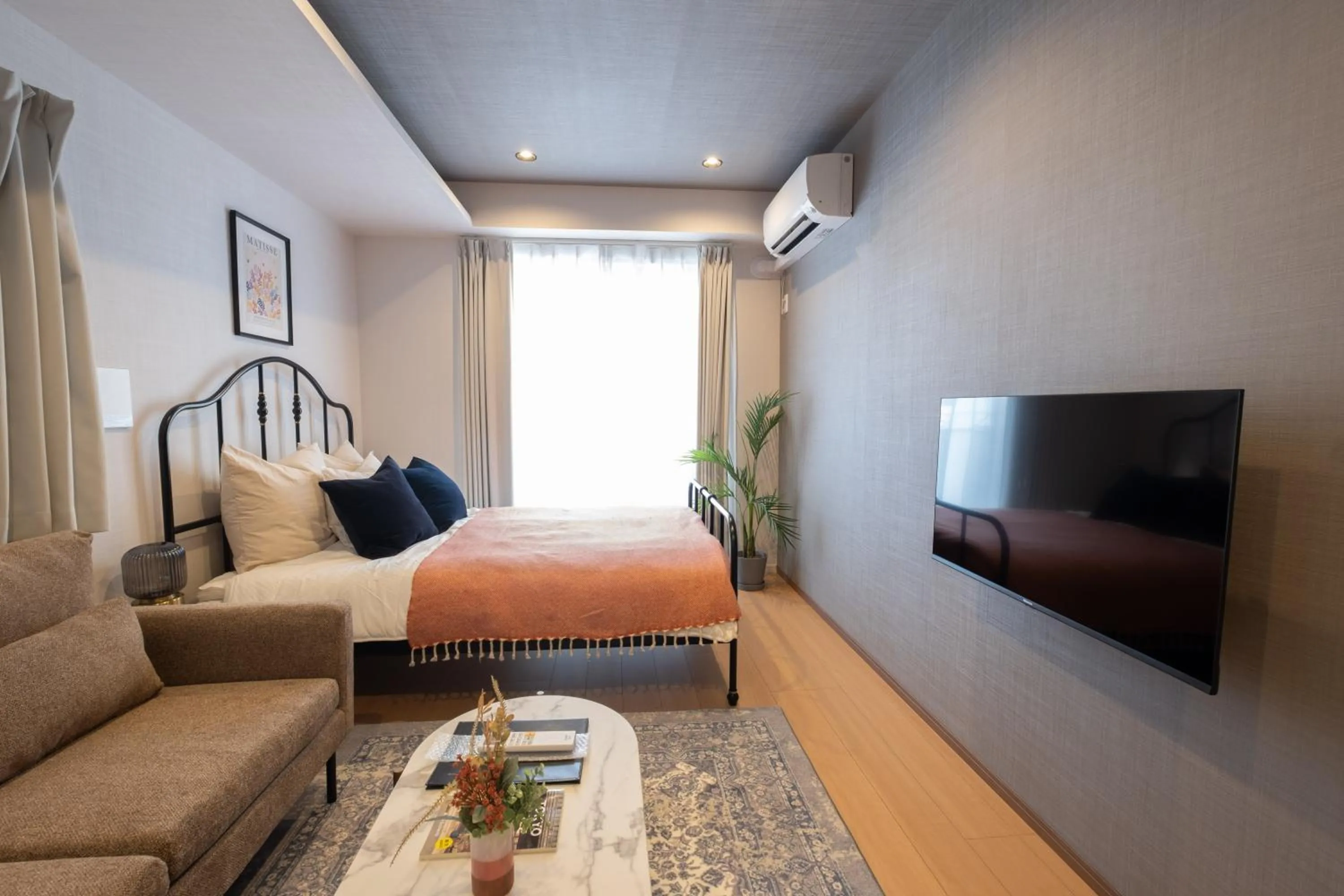 Bed in Ken's Place麻布East