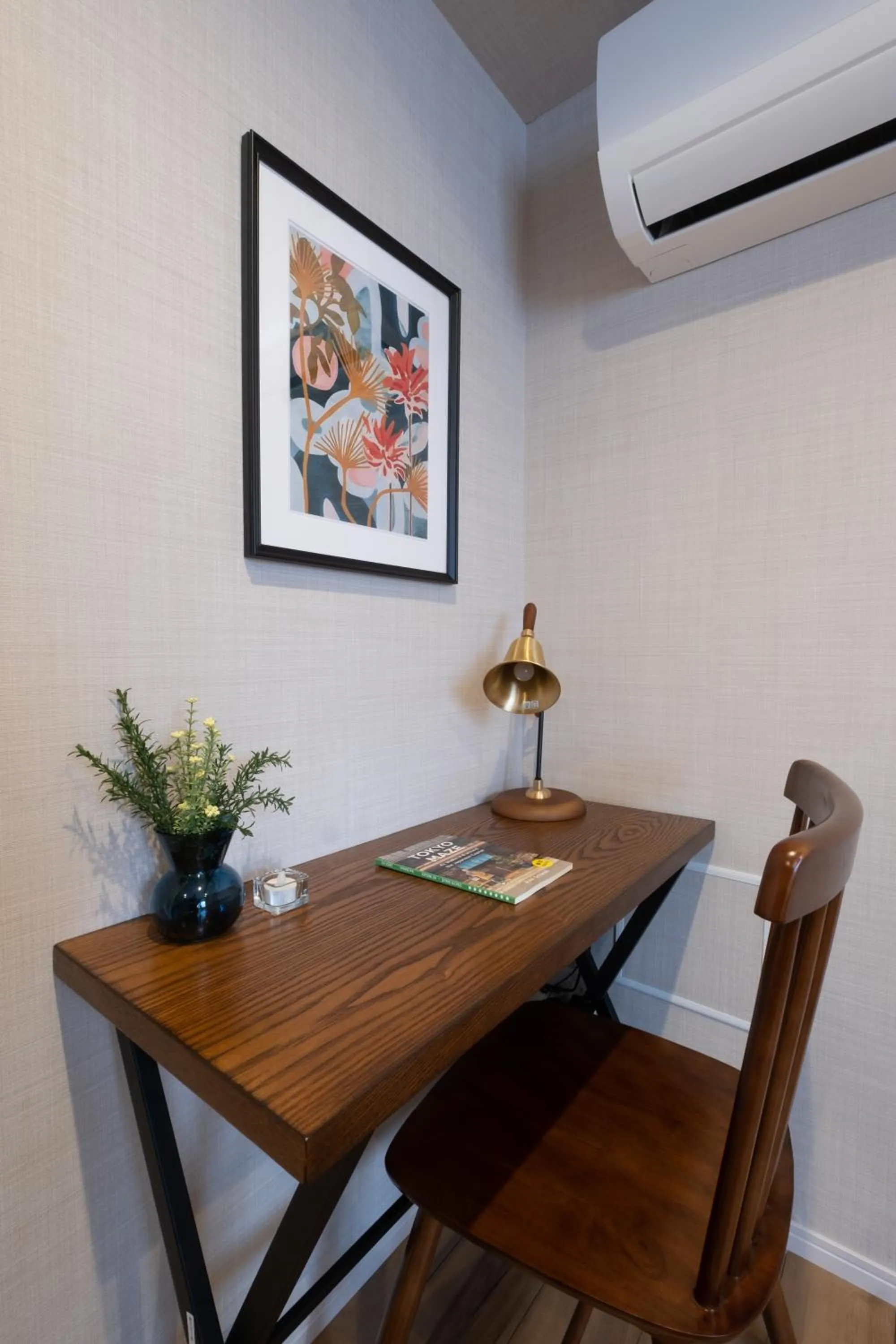 Bedroom in Ken's Place麻布East