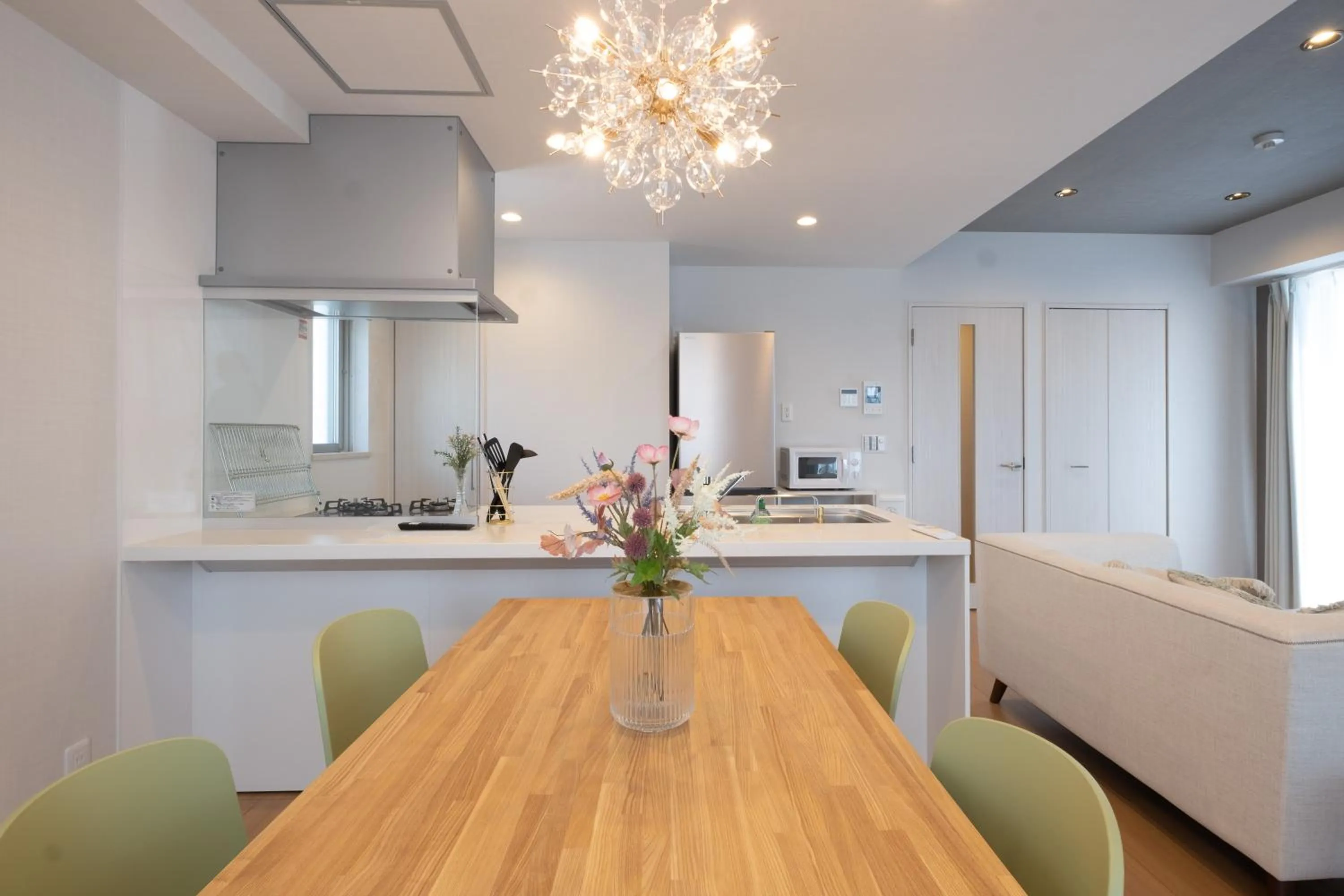 Dining area in Ken's Place麻布East