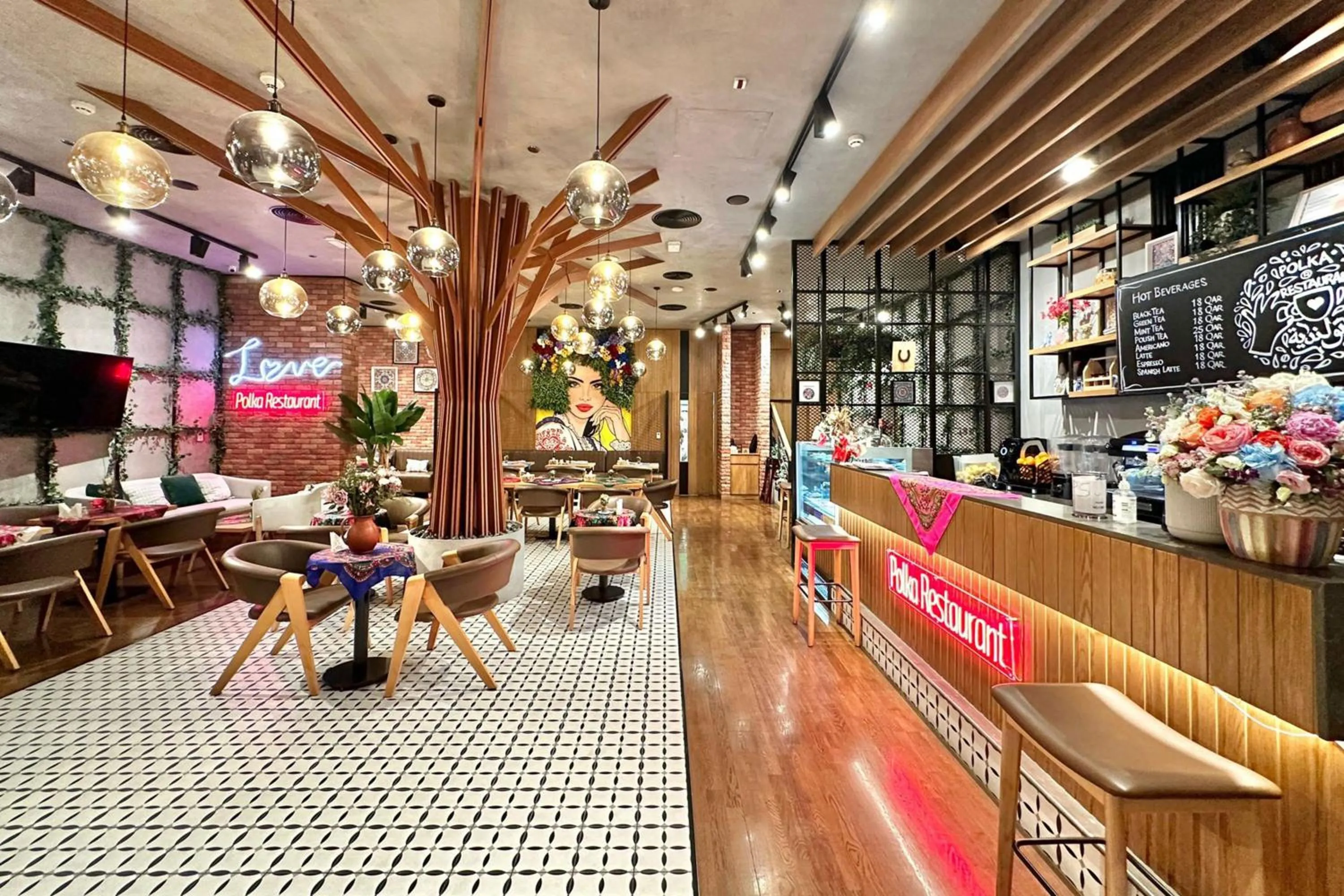 Restaurant/places to eat in Marriott Executive Apartments Doha, Le Mirage City Walk