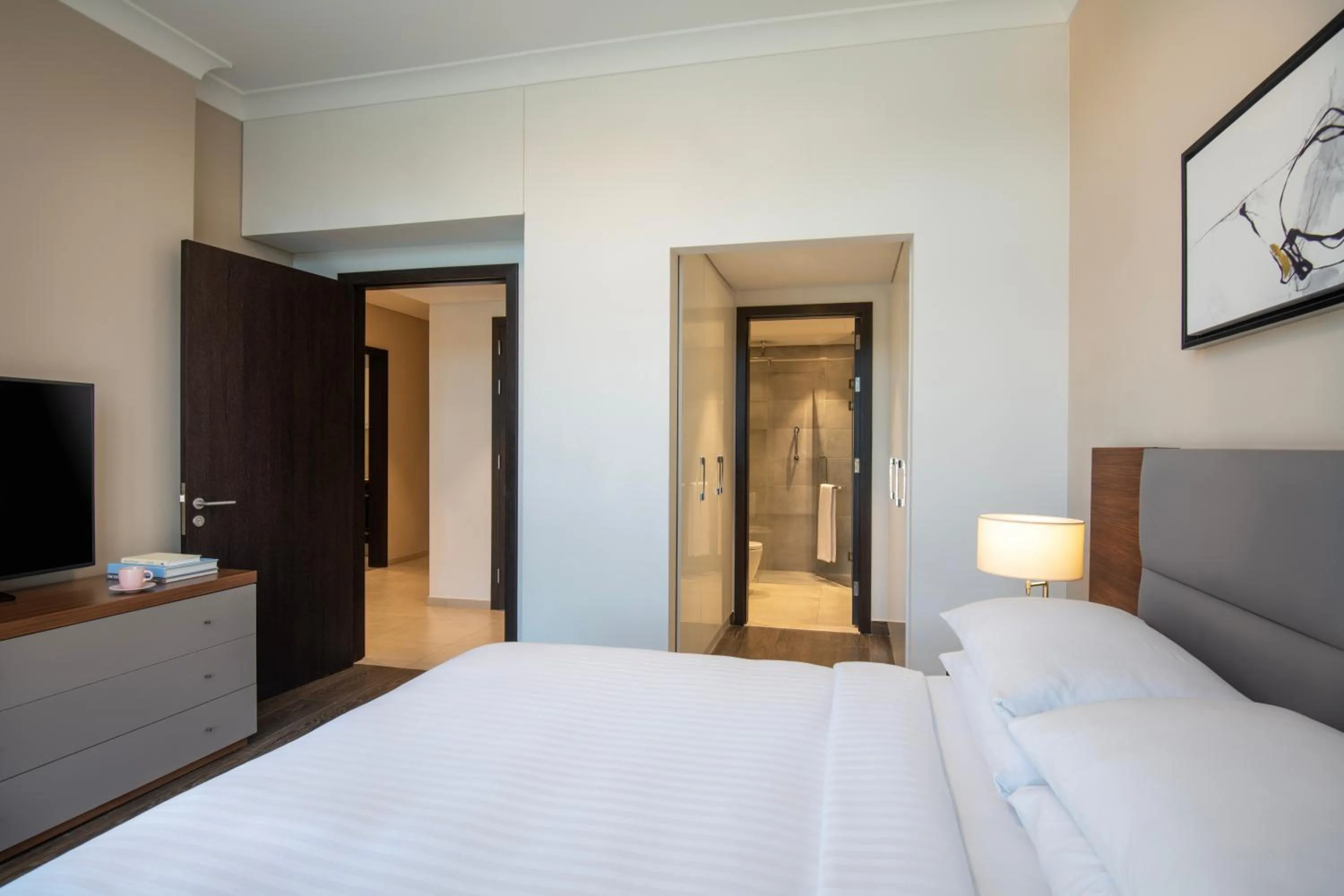 Bed in Marriott Executive Apartments Doha, Le Mirage City Walk