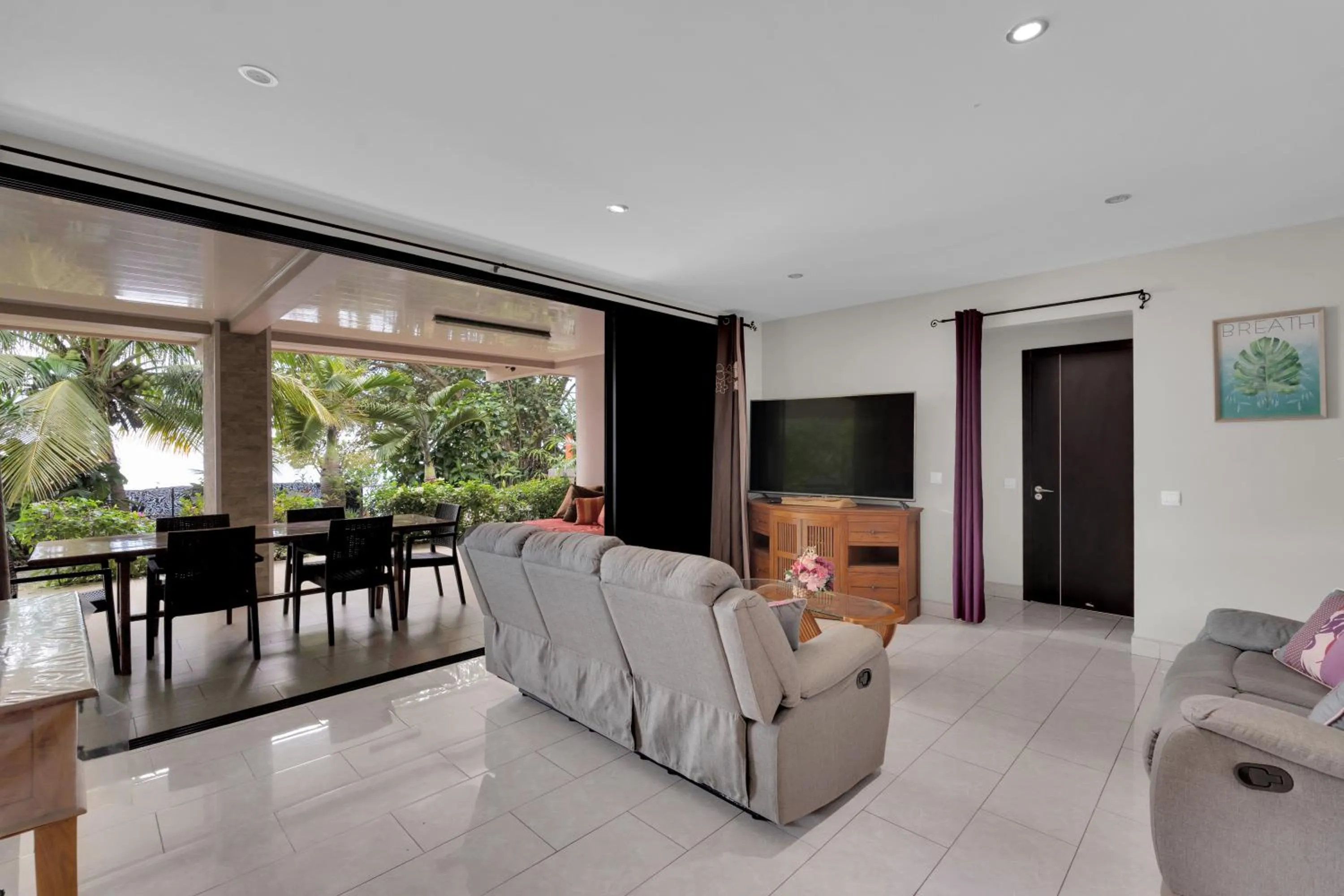 Tahiti beach house