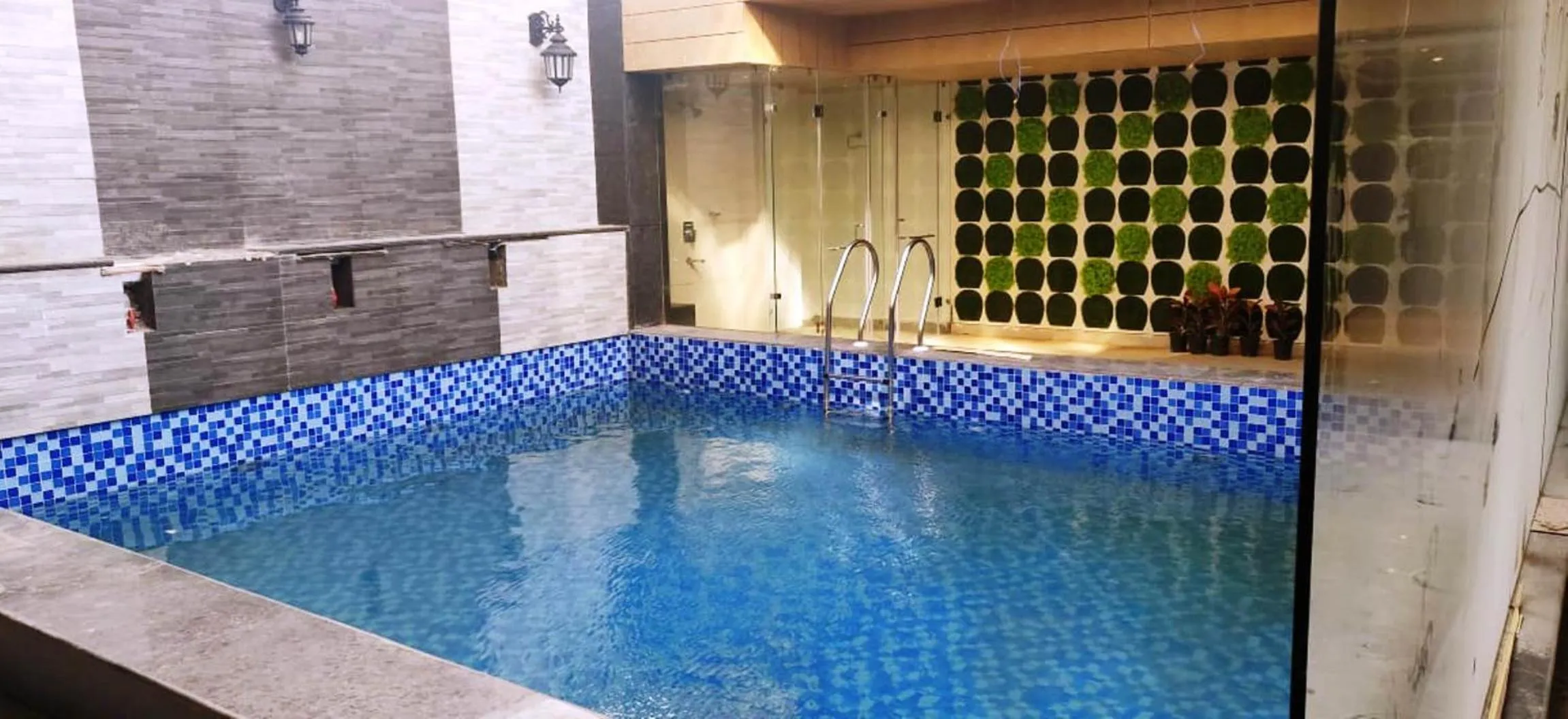 Swimming pool in Hotel Sakura by Maps