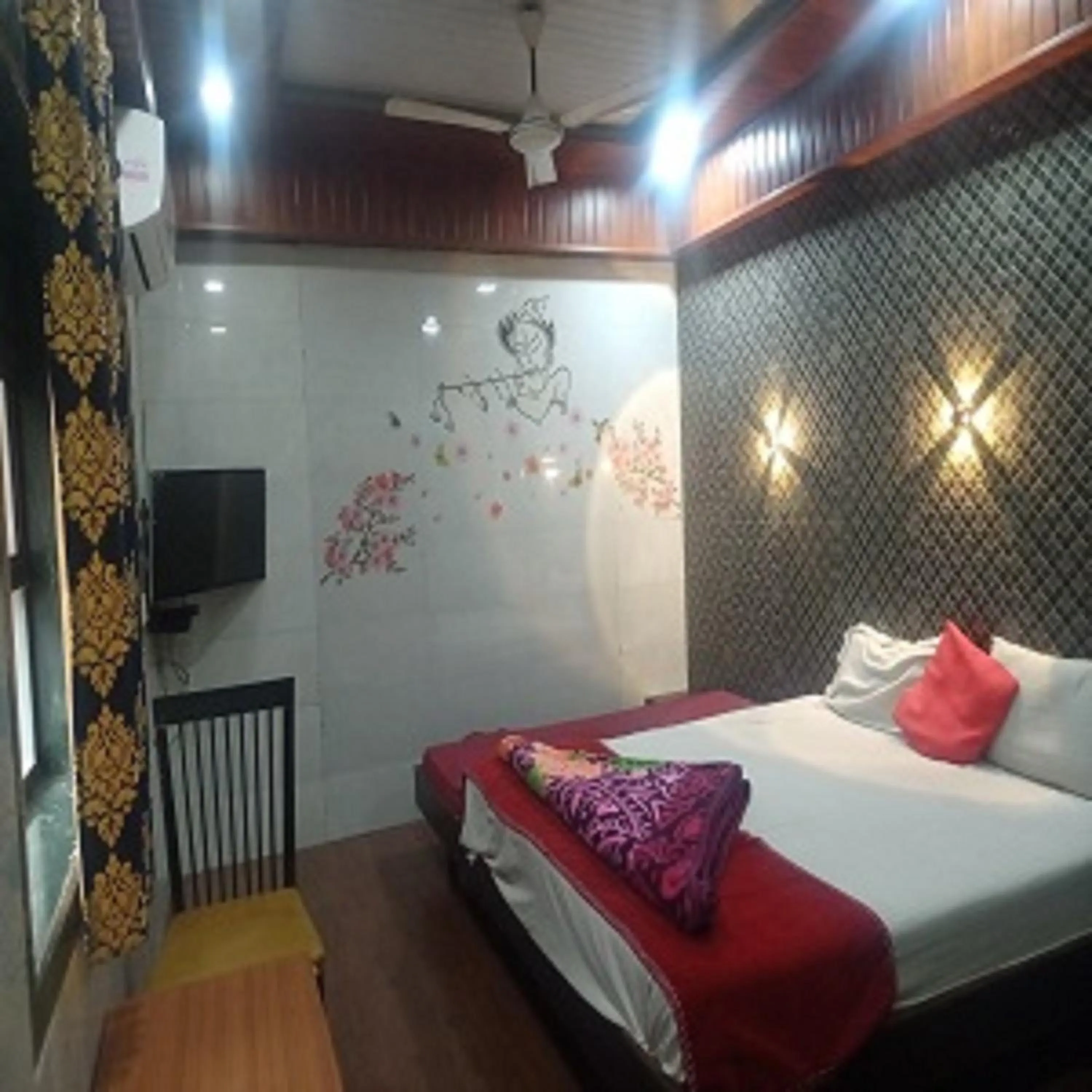 Bed in Hotel Geetanjali St Bus Stand Panvel