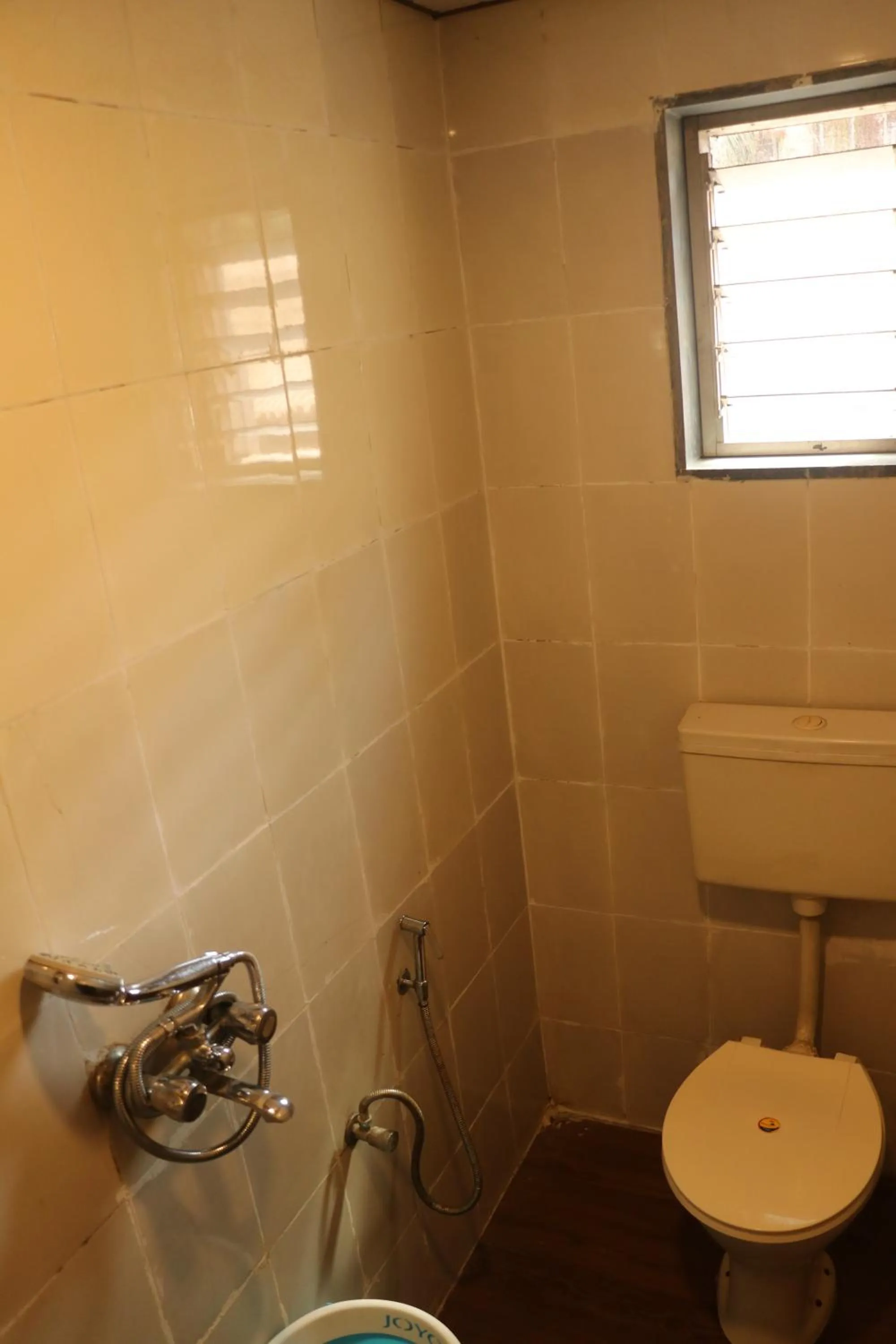 Shower in Hotel Geetanjali St Bus Stand Panvel