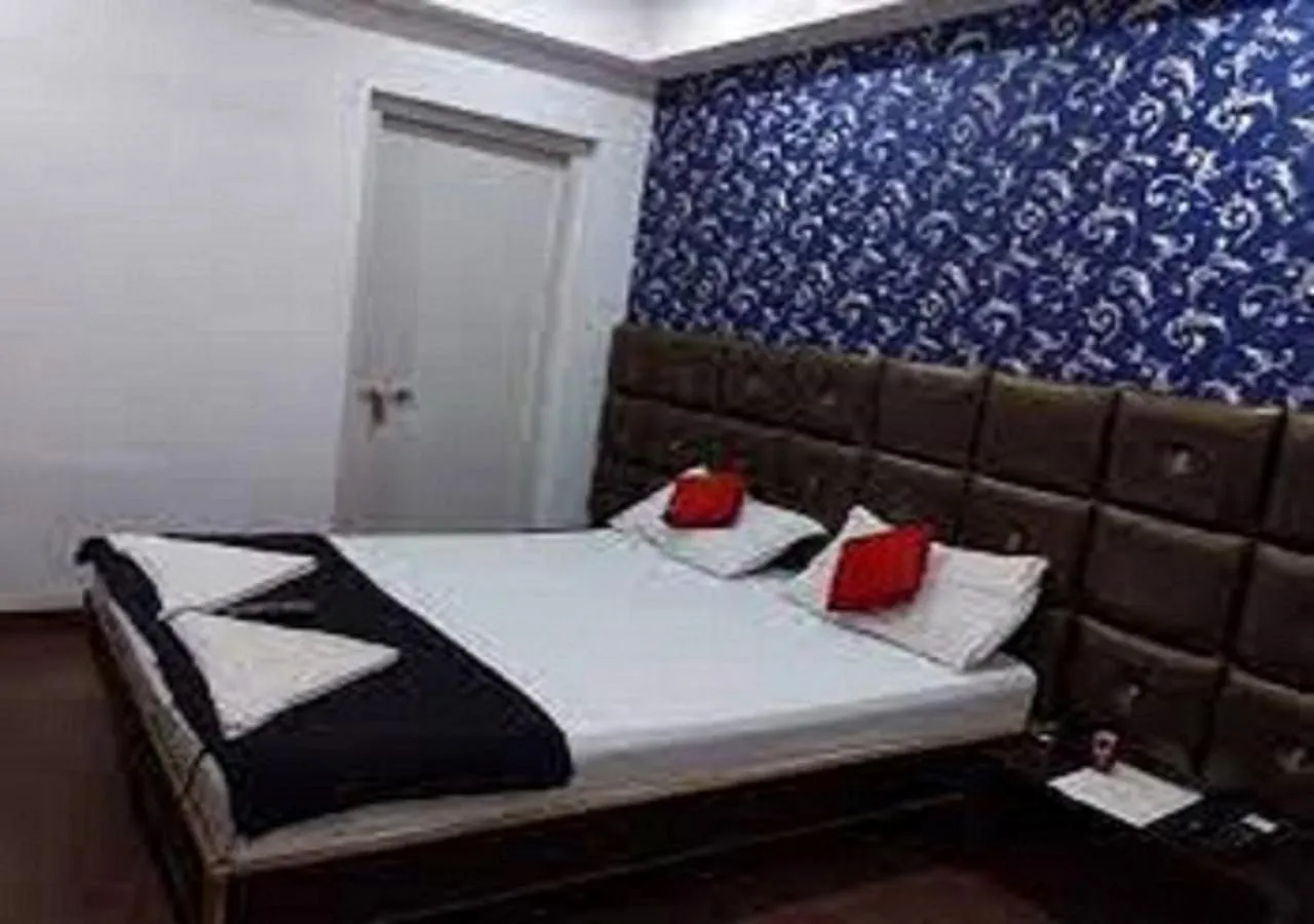 Bed in Hotel Geetanjali St Bus Stand Panvel