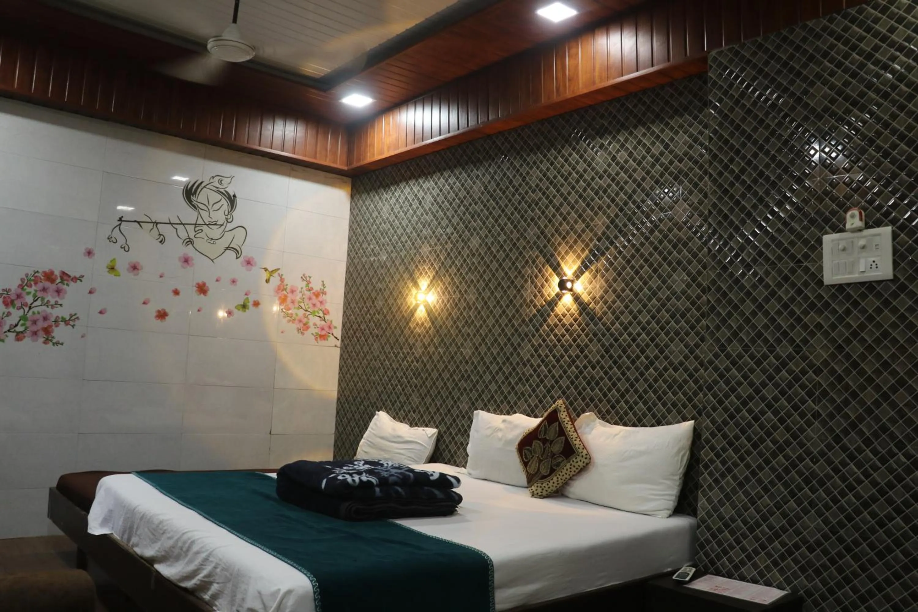 Bed in Hotel Geetanjali St Bus Stand Panvel