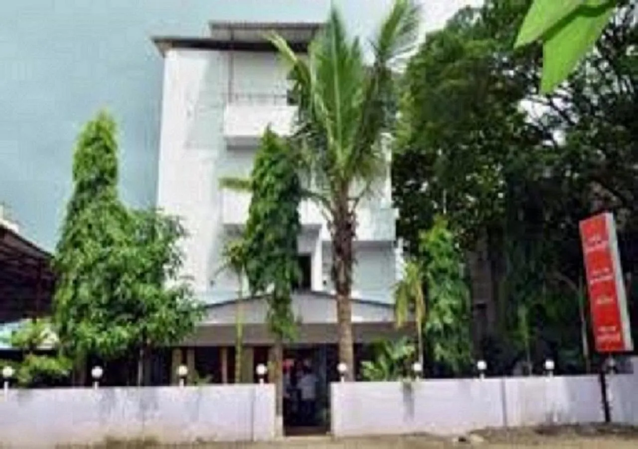 Property building in Hotel Geetanjali St Bus Stand Panvel
