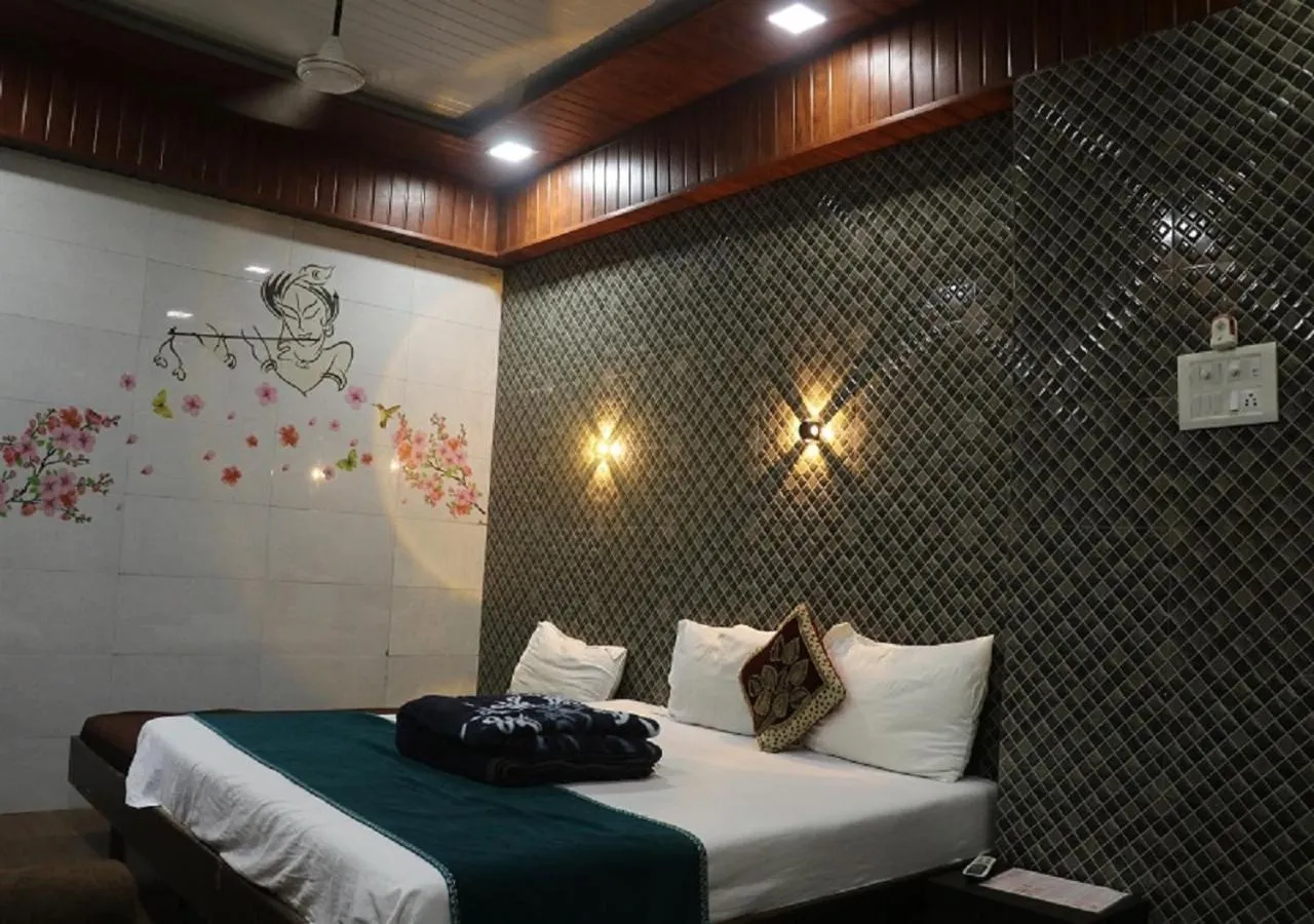 Bed in Hotel Geetanjali St Bus Stand Panvel
