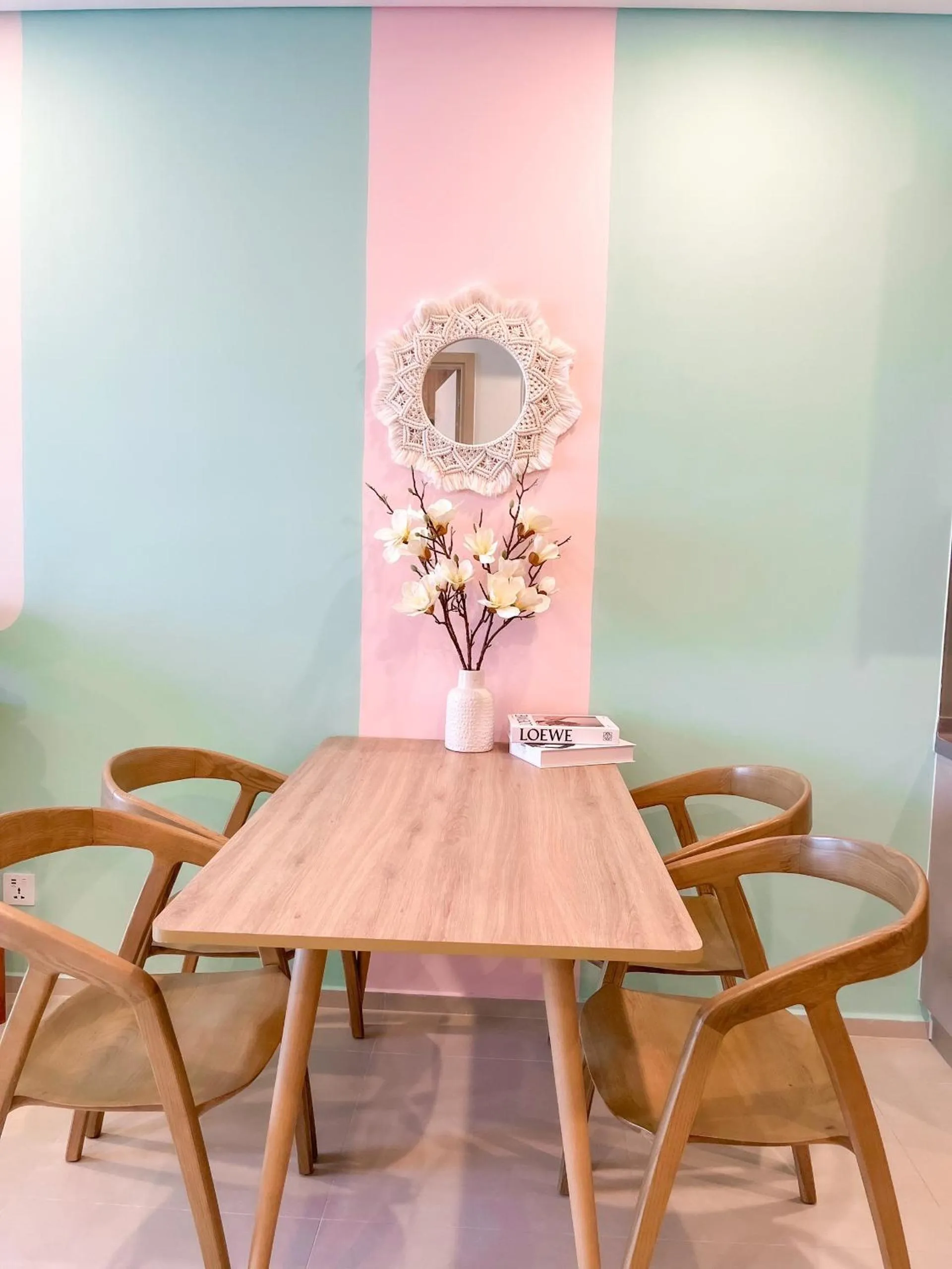 Dining area in The Sóng Apartment Vũng Tàu - Mita House