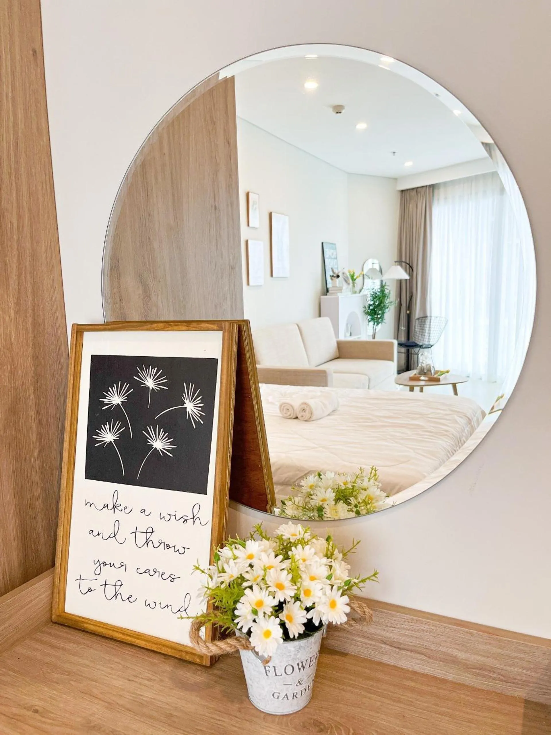 Decorative detail in The Sóng Apartment Vũng Tàu - Mita House