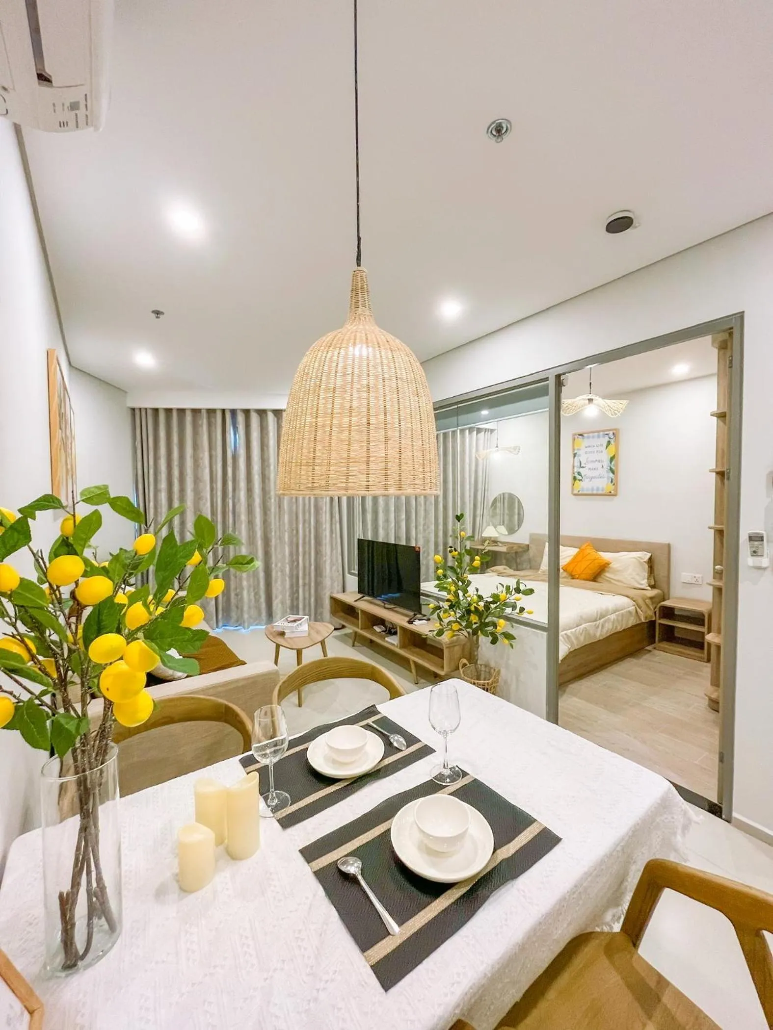 Kitchen or kitchenette, Bed in The Sóng Apartment Vũng Tàu - Mita House