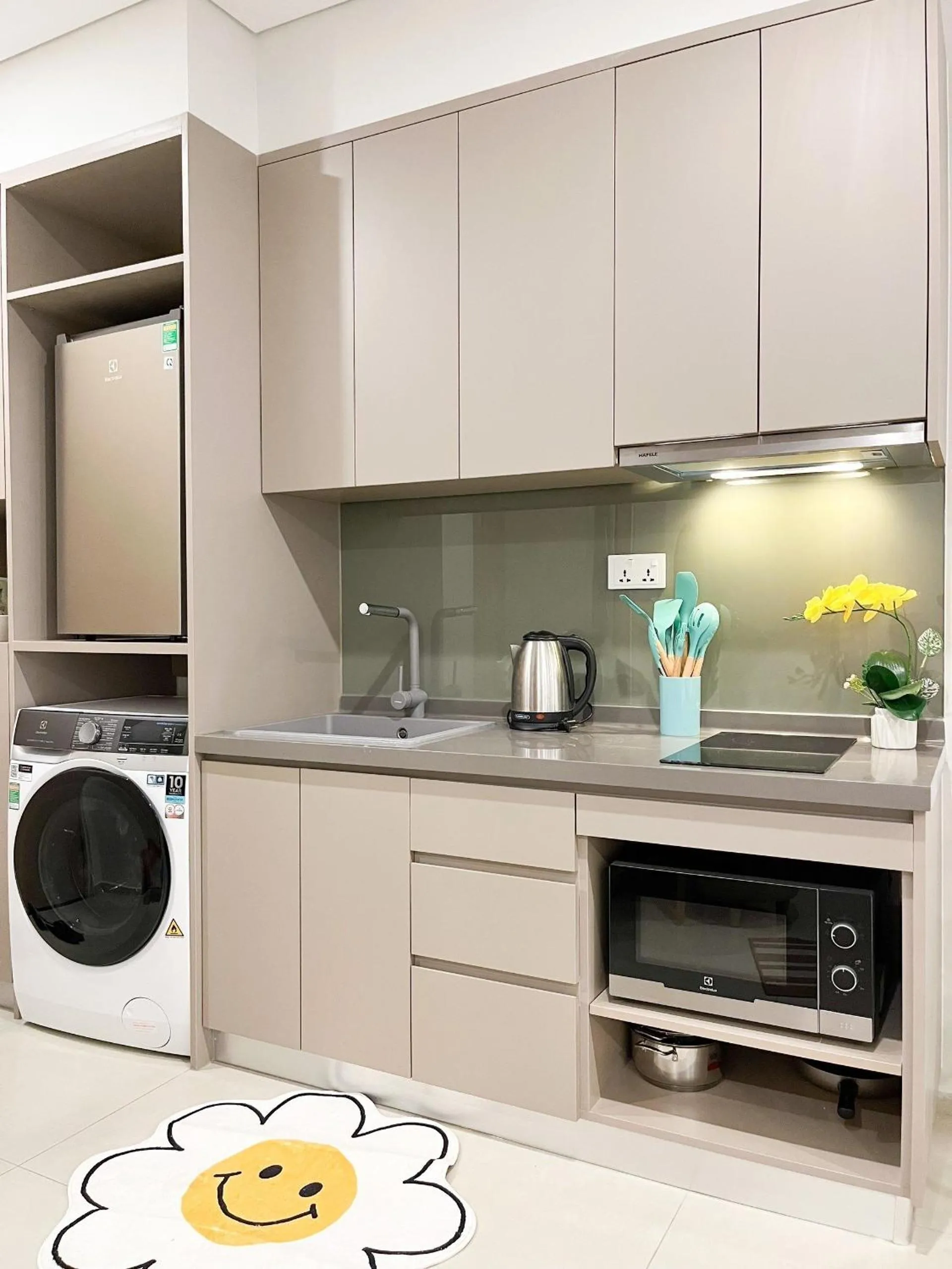 Kitchen or kitchenette in The Sóng Apartment Vũng Tàu - Mita House