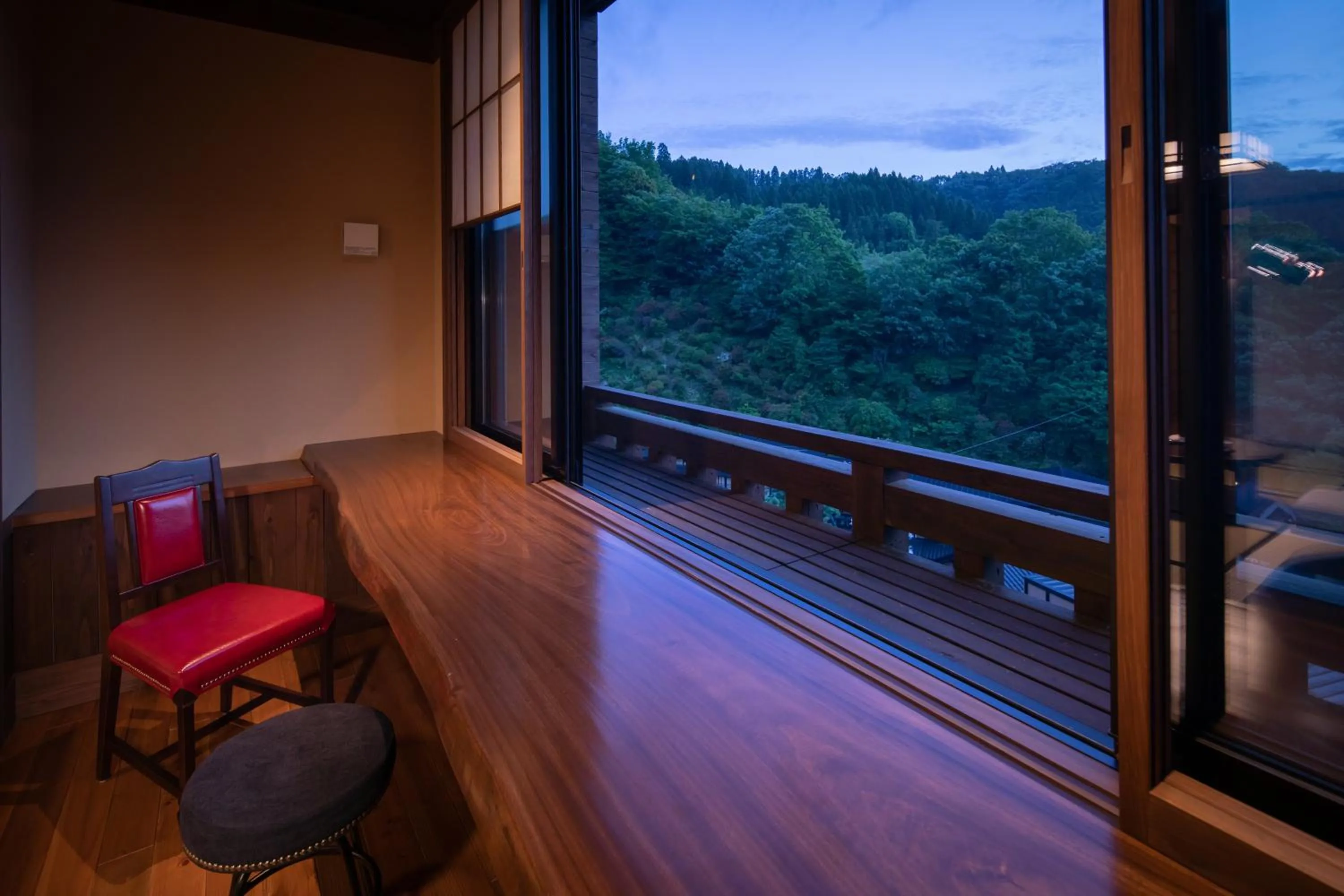 Photo of the whole room in Ryokan Nanjoen