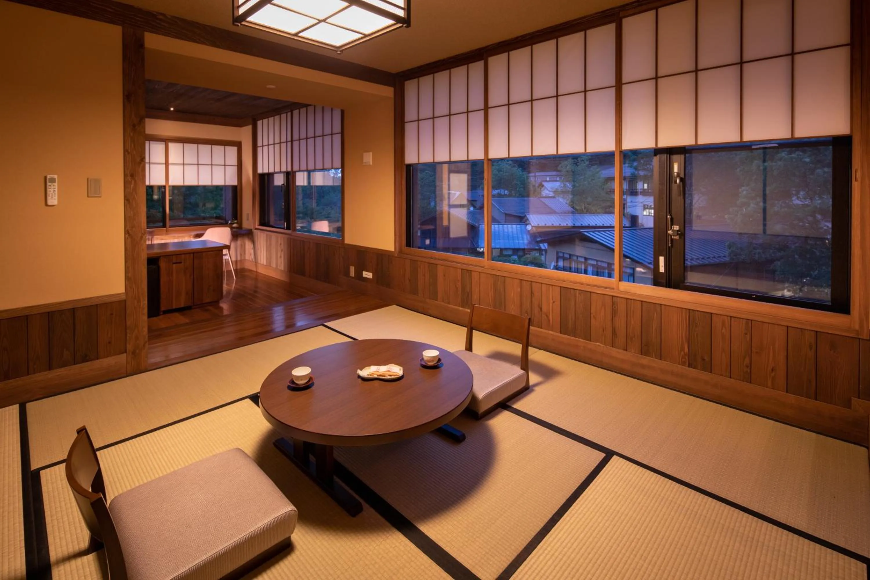 Photo of the whole room in Ryokan Nanjoen
