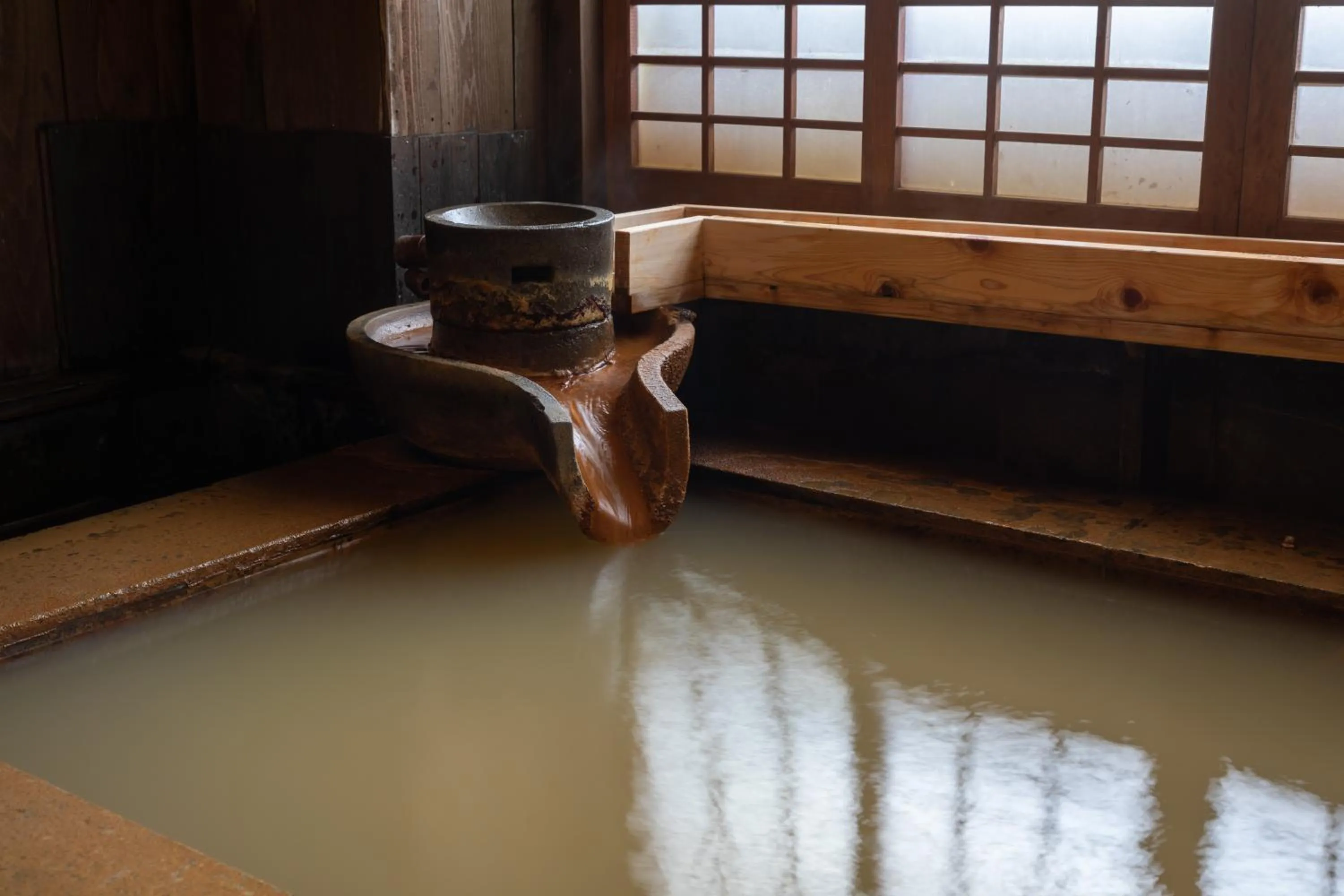 Hot Spring Bath in Ryokan Nanjoen