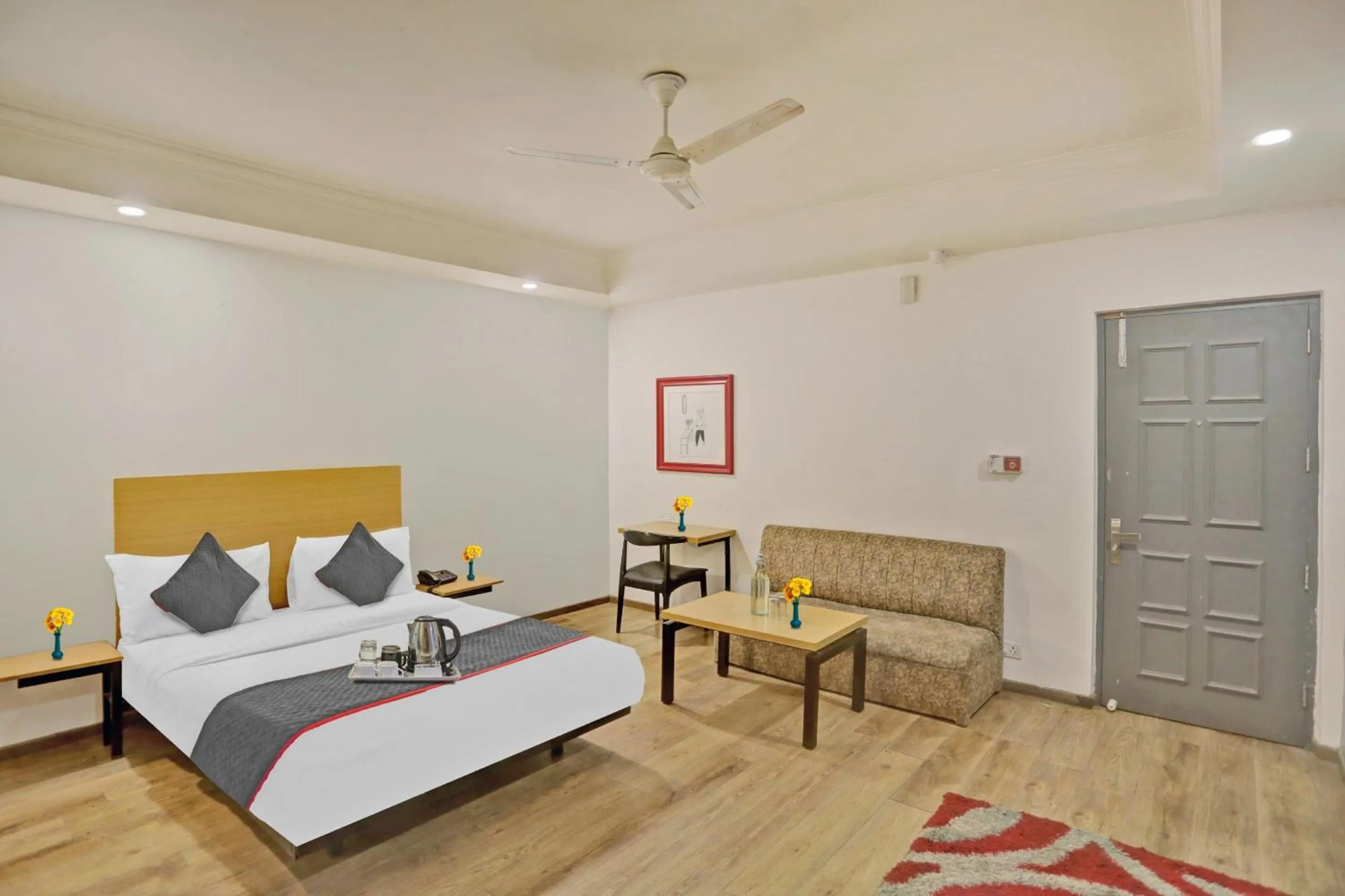 Bedroom, Bed in Townhouse Jp Grand Near Mayapuri Chowk