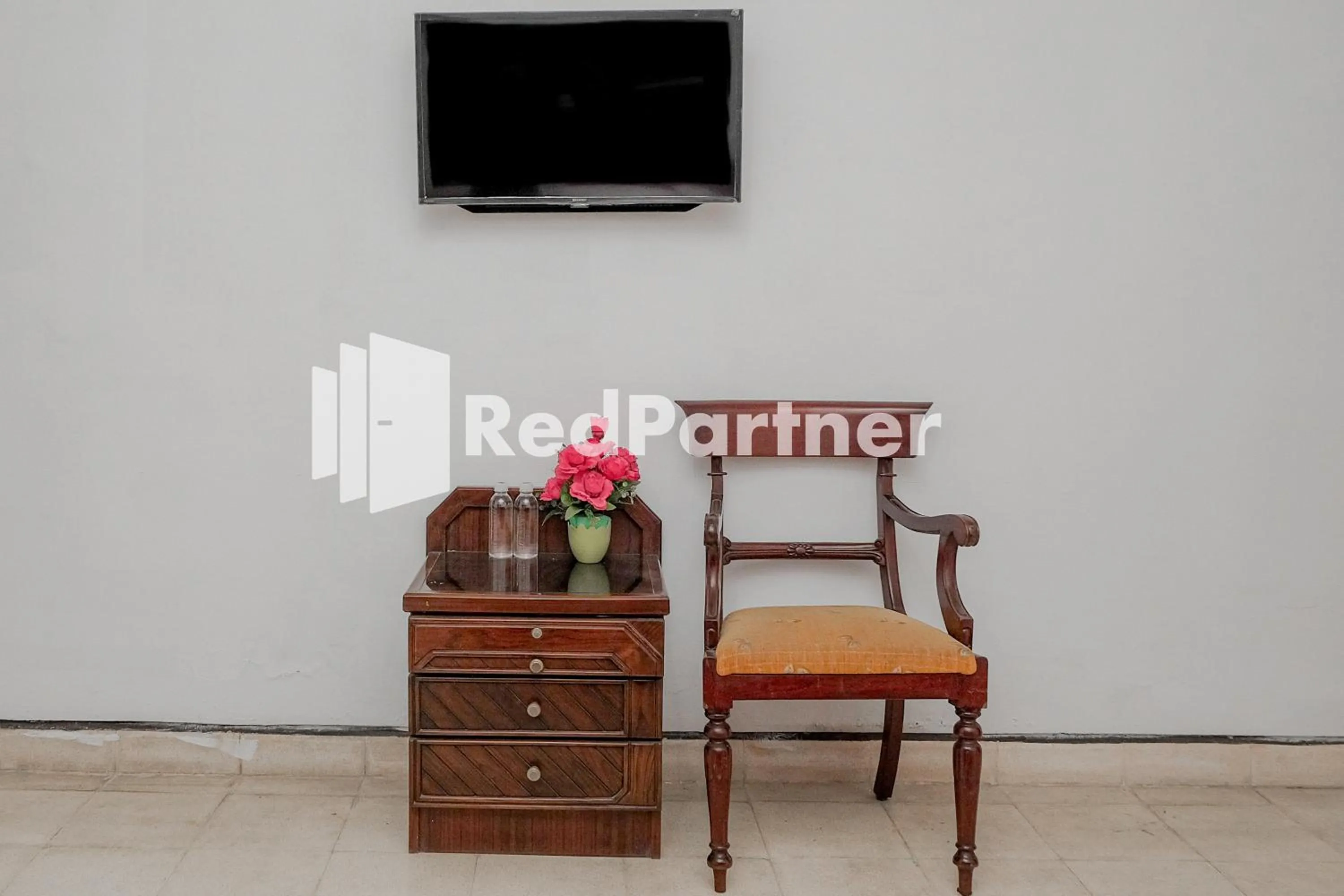 Bedroom in Rajawali Guest House Mitra RedDoorz