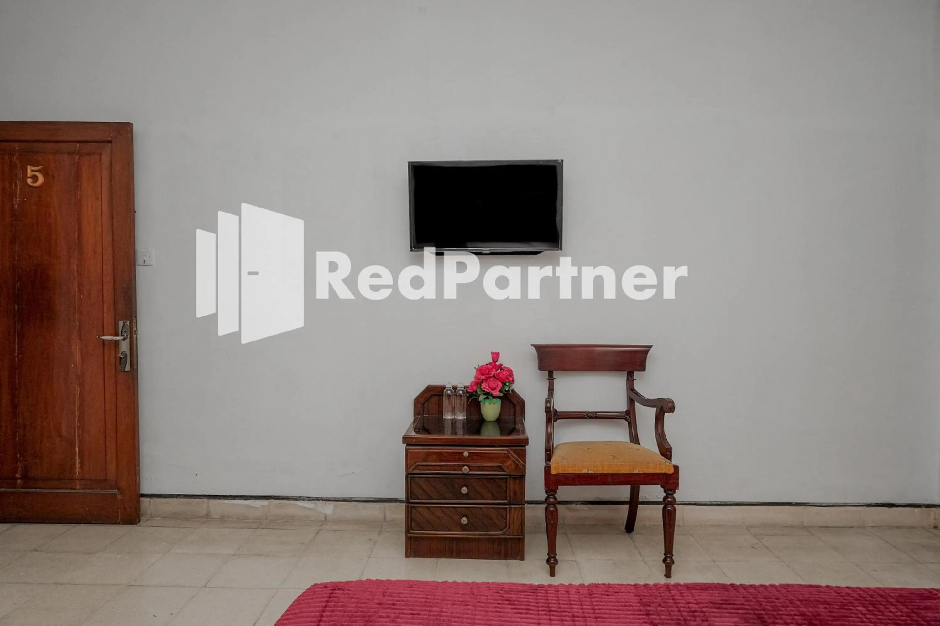 Bedroom in Rajawali Guest House Mitra RedDoorz