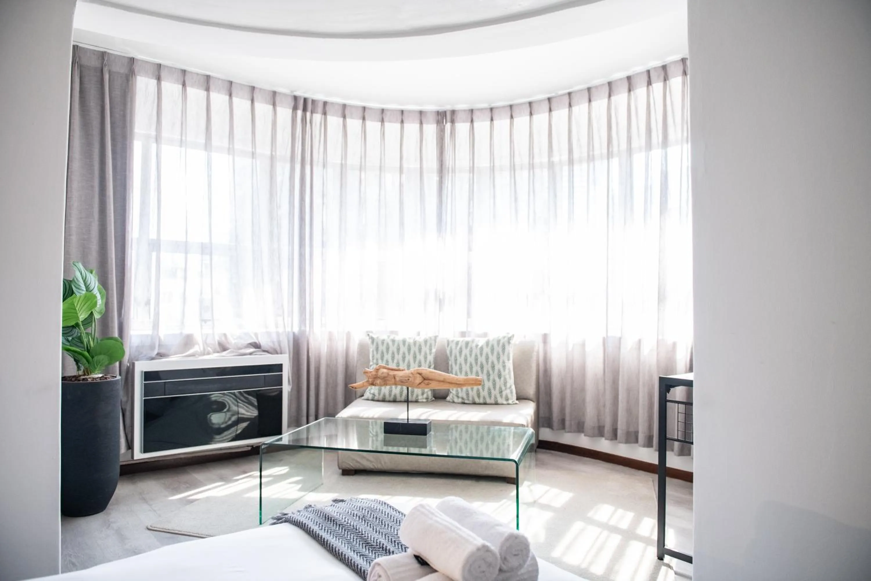 Photo of the whole room, Bed in Cape Diamond Boutique Hotel