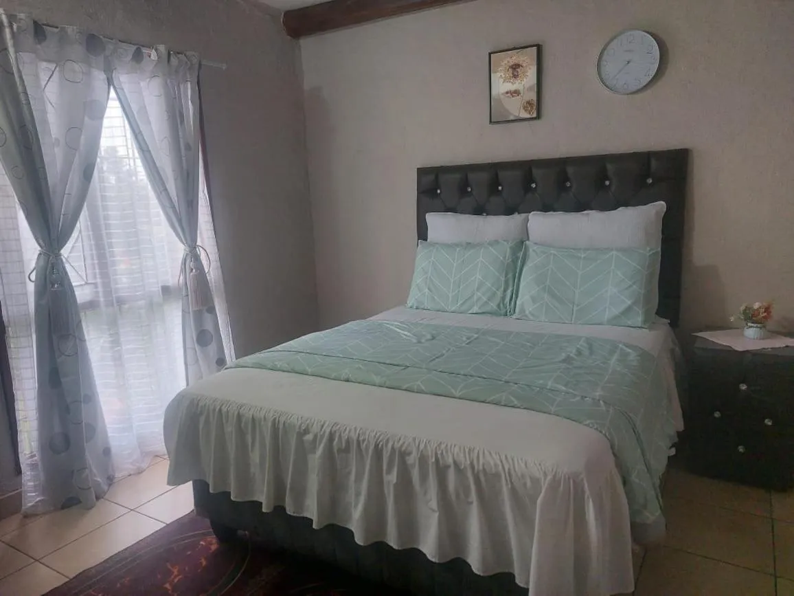 Bed in Daven Guest House