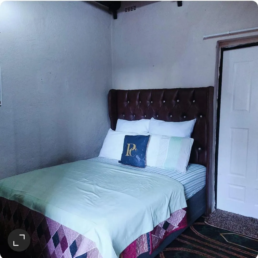 Bed in Daven Guest House