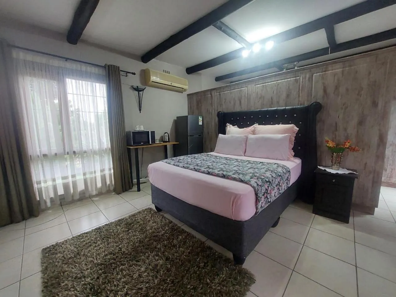 Bed in Daven Guest House