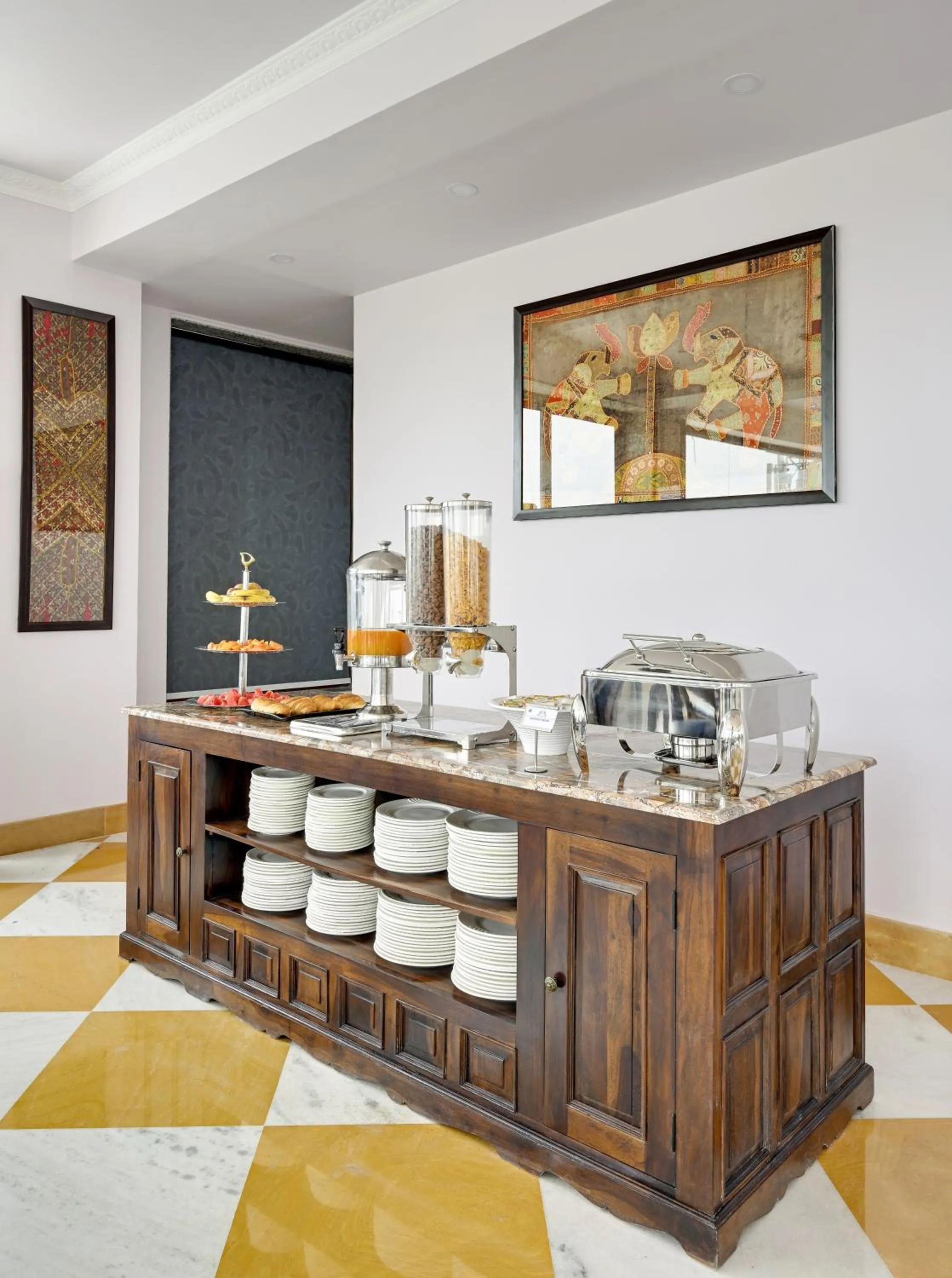 Breakfast in Shahpura Barliyas House