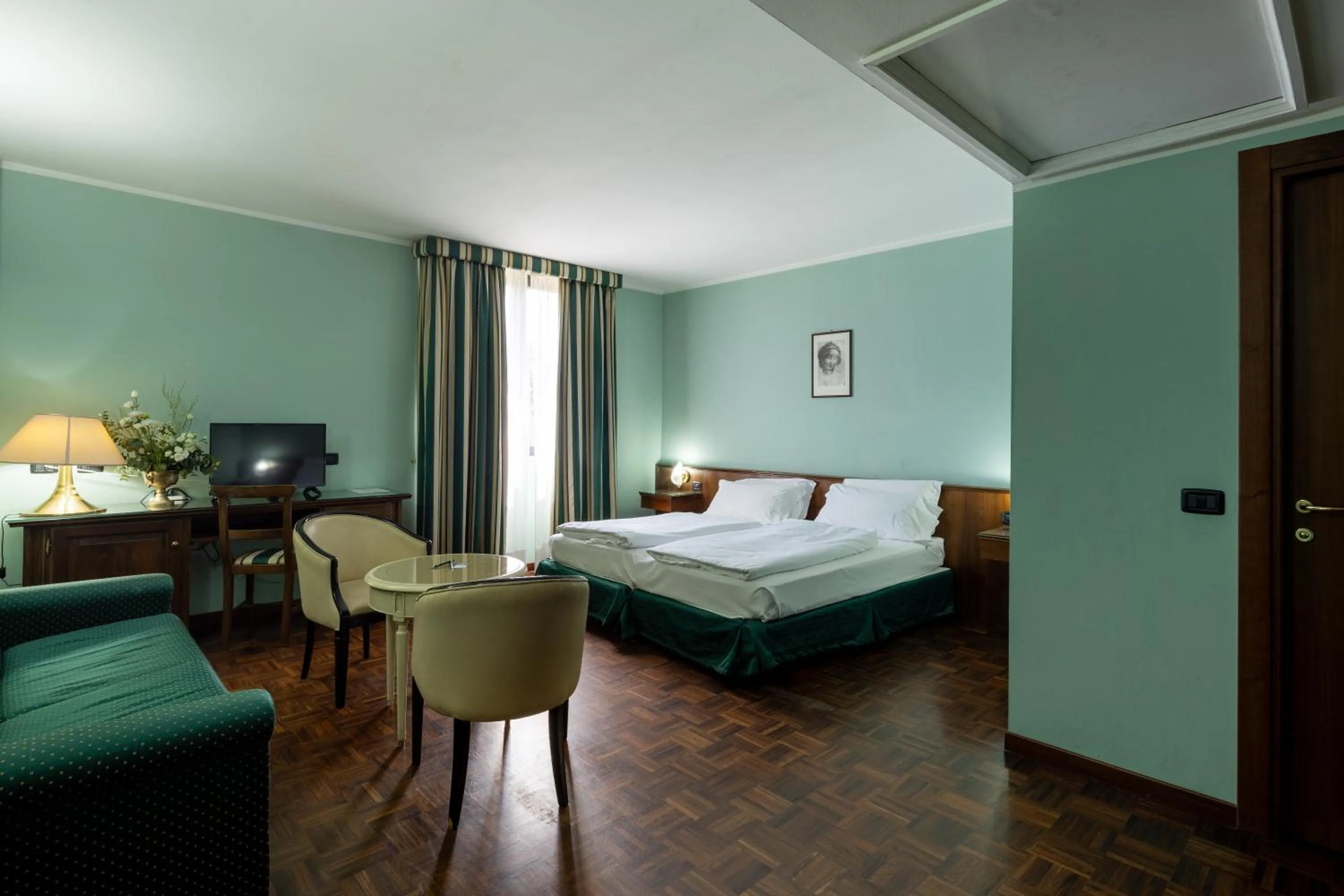 Bedroom, Bed in Hotel Lucrezia Borgia