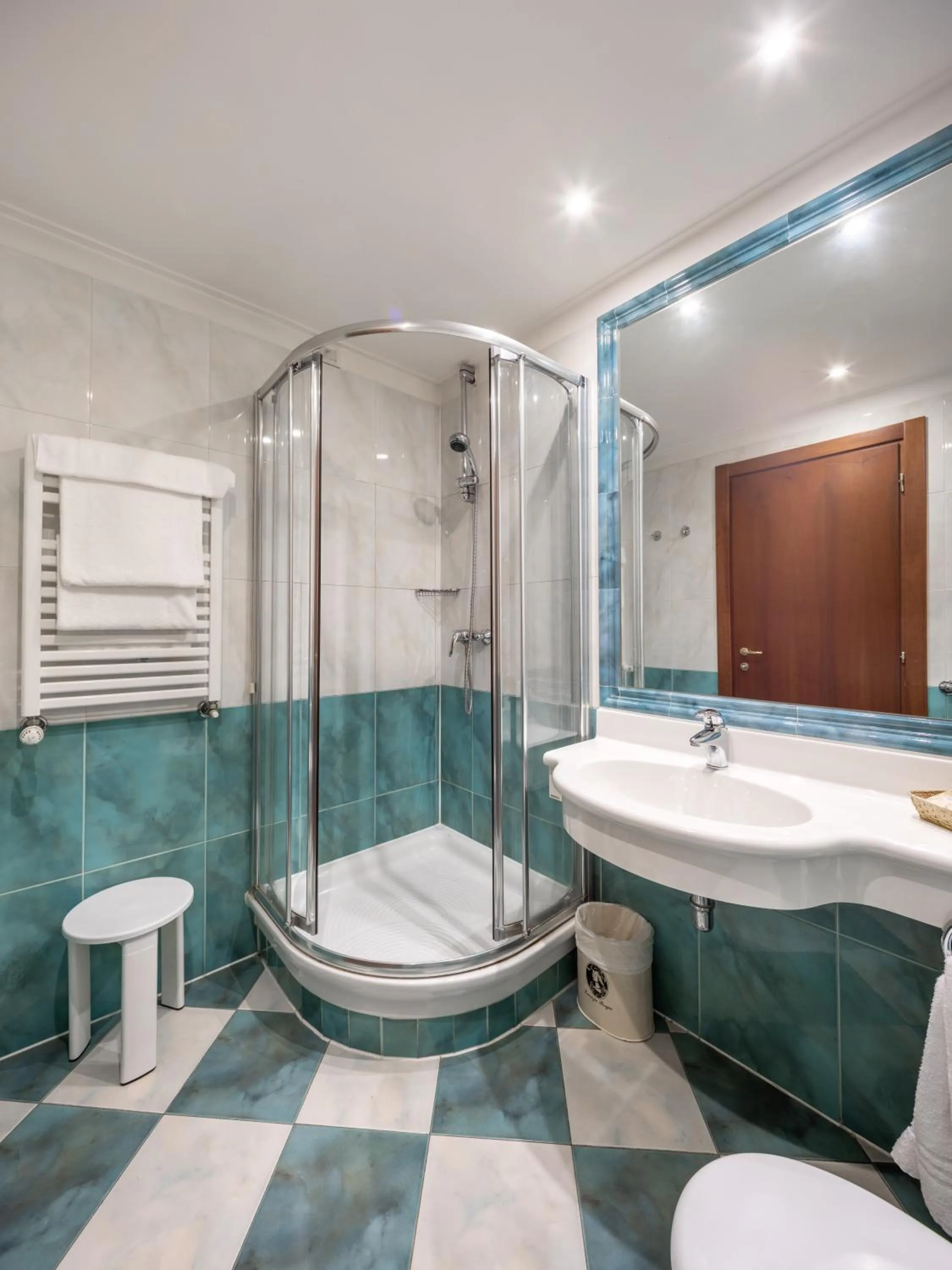 Bathroom in Hotel Lucrezia Borgia