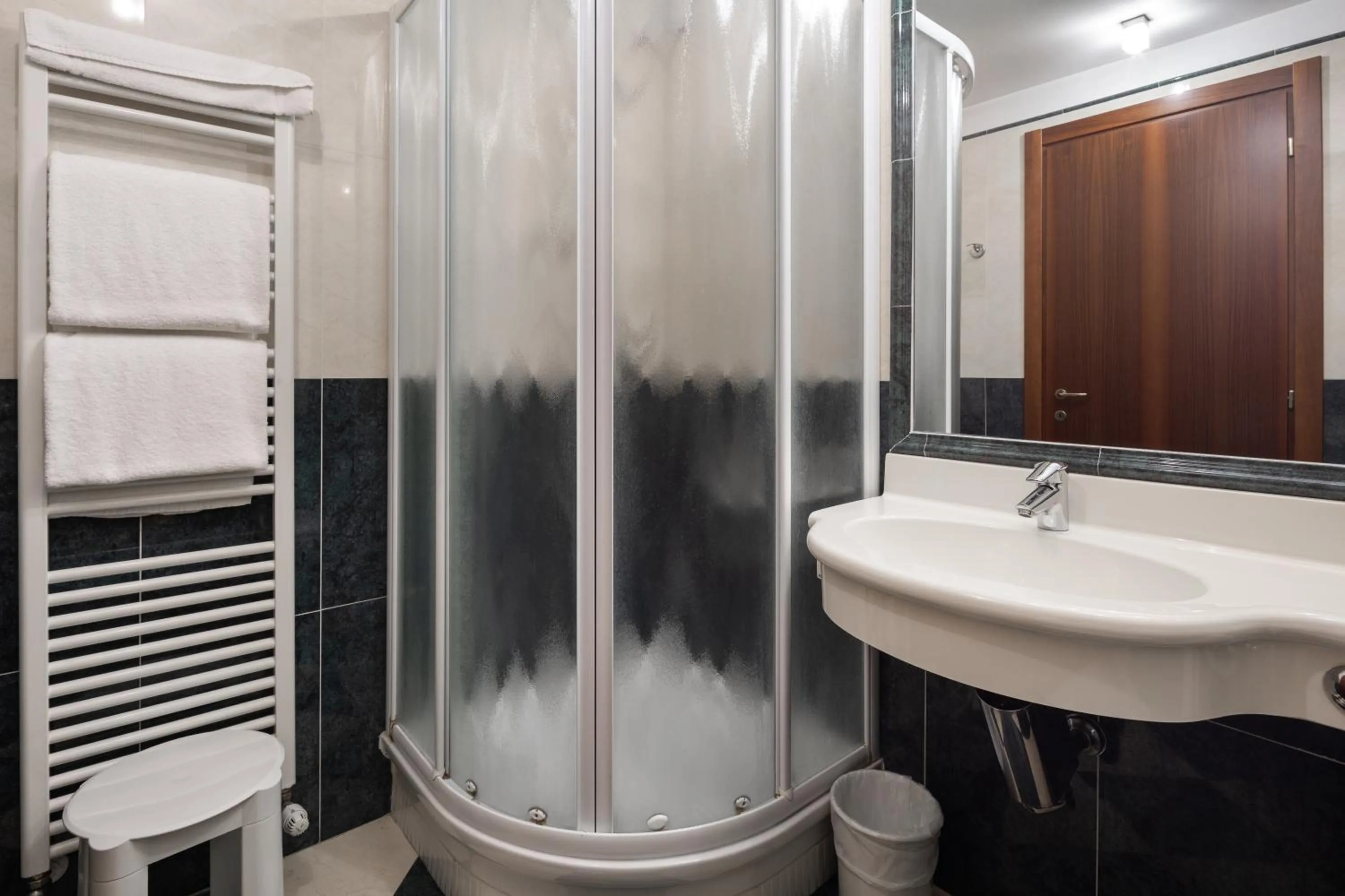 Bathroom in Hotel Lucrezia Borgia