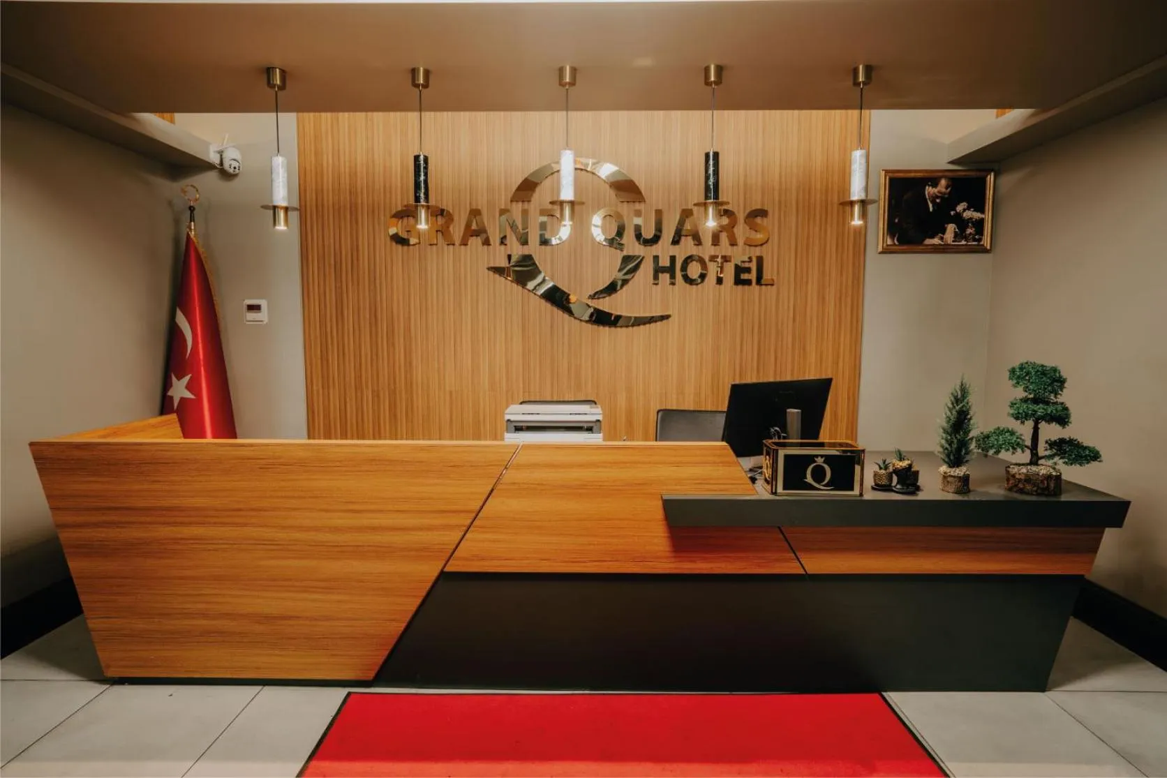 Lobby or reception in Grand Quars Hotel