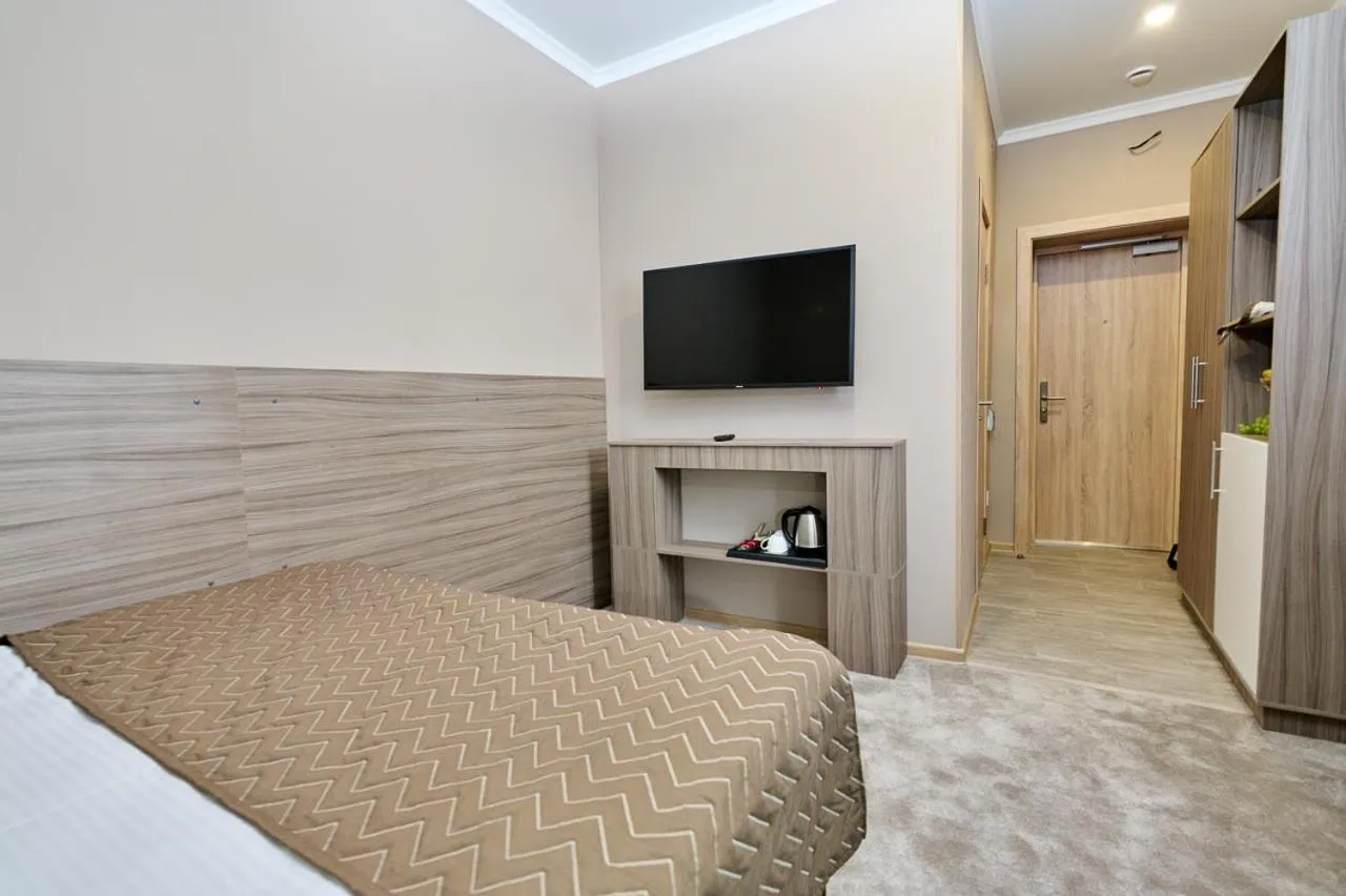 Superior King Room in Victoria Hotel