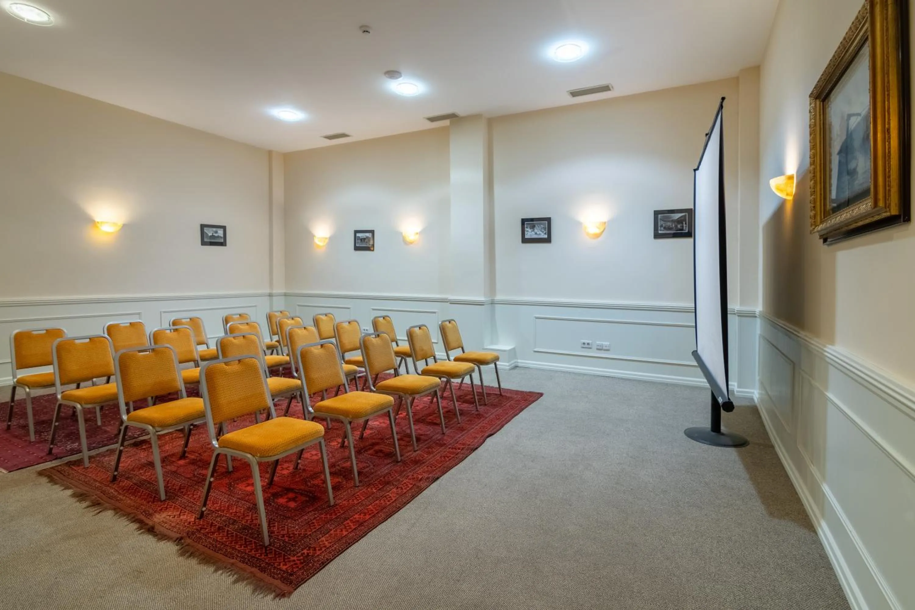 Meeting/conference room in GINGER Hotel