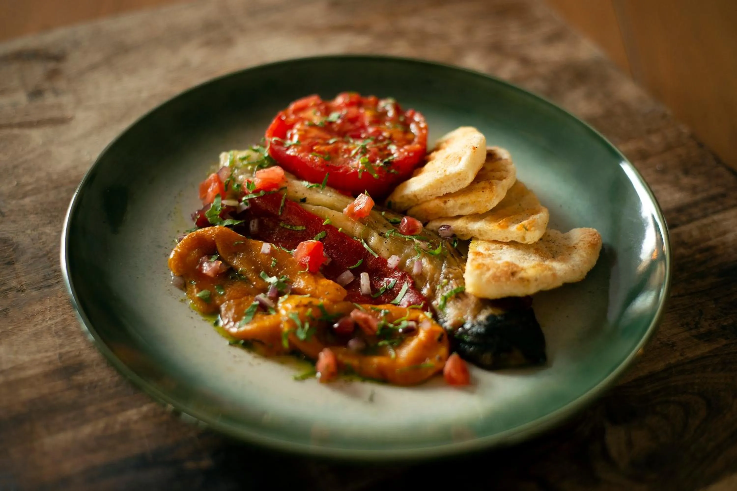 Restaurant/places to eat in GINGER Hotel