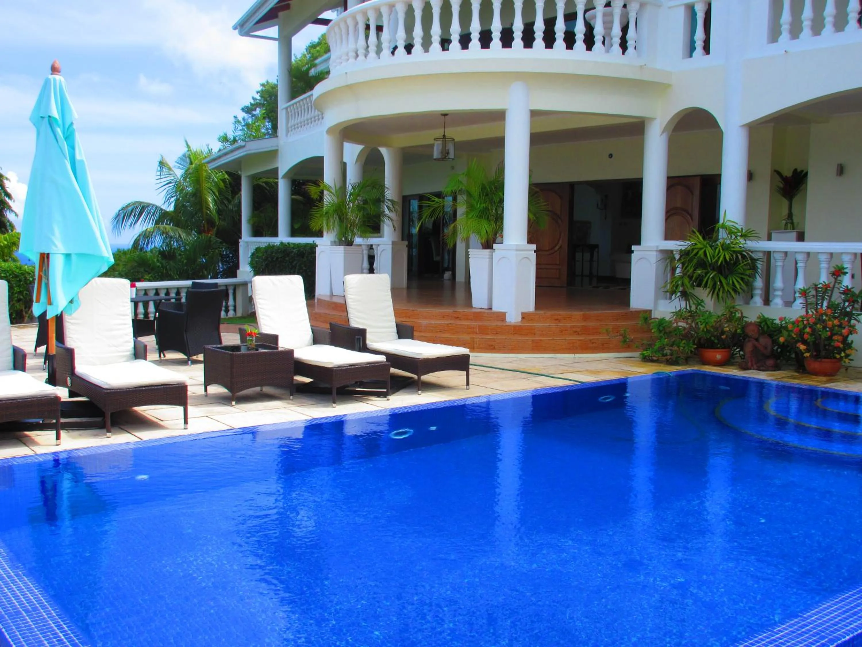 Pool view in Petit Amour Villa, Seychelles