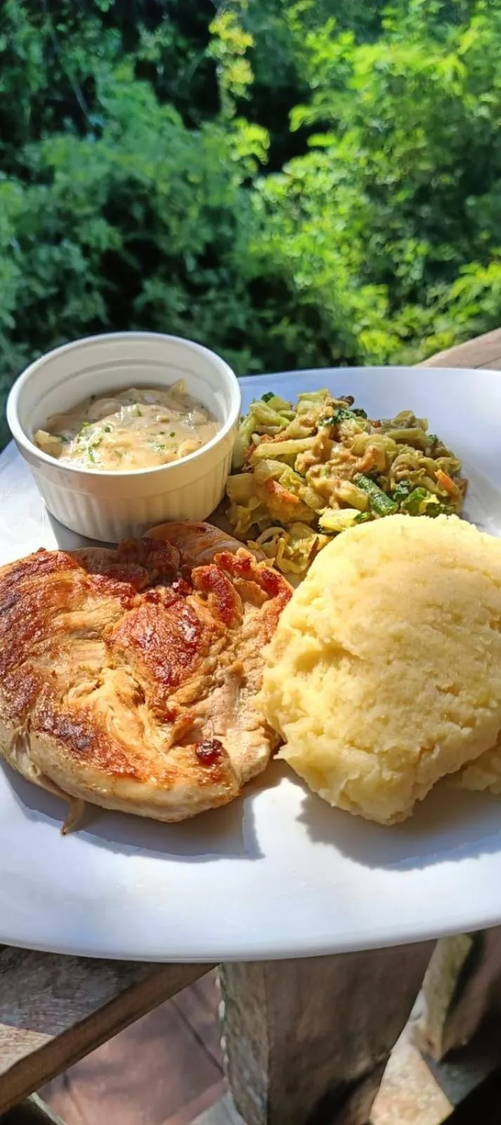 Restaurant/places to eat in Namaste Bungalows Resort