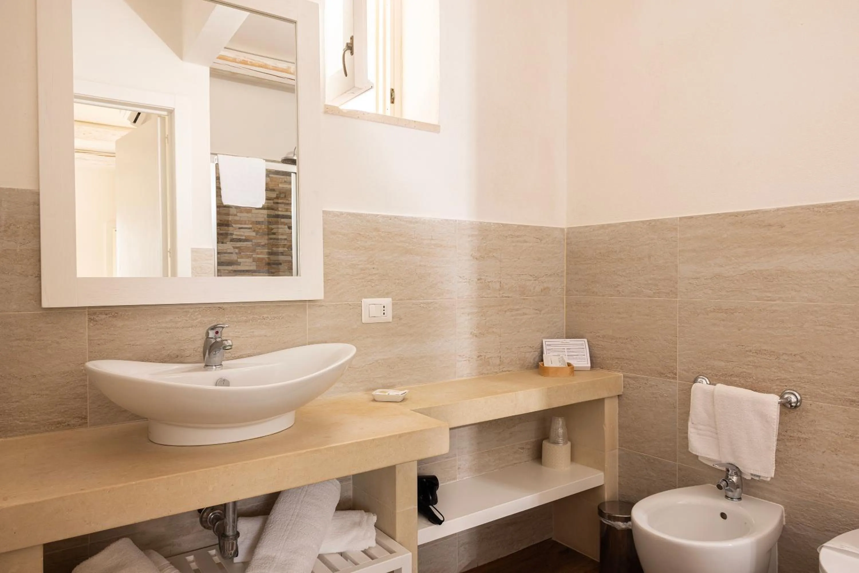 Bathroom in Masseria Bandino & Spa