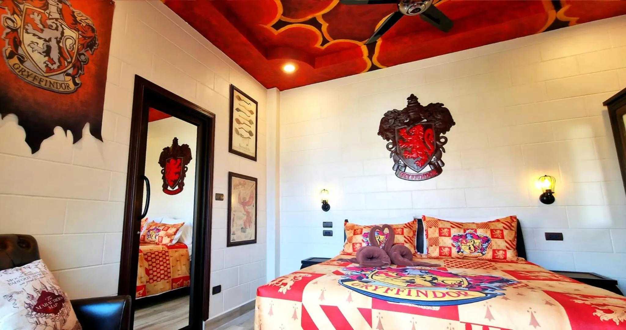 Bed in POTTERLAND Luxury Pool Villa Pattaya Walking Street 6 Bedrooms