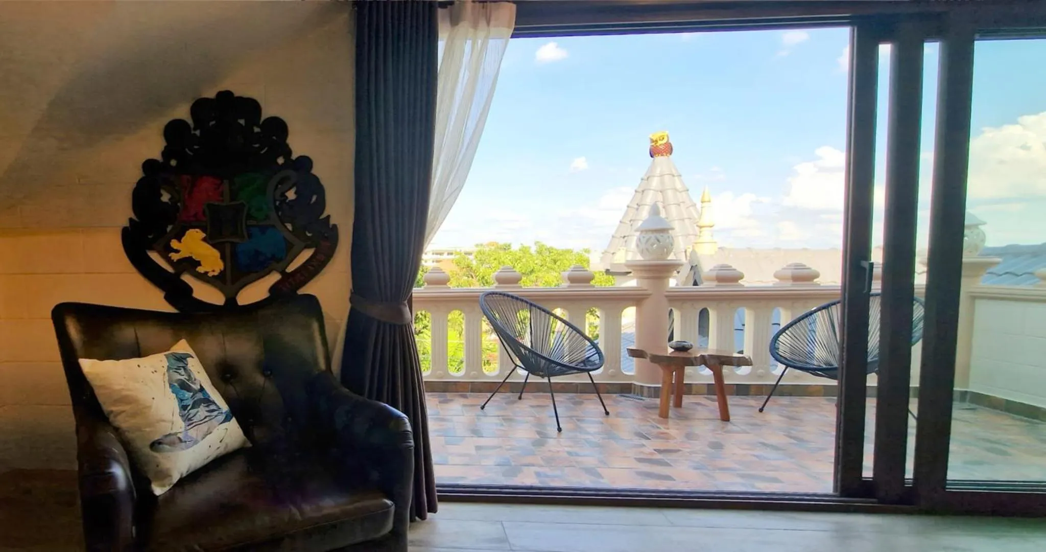 Patio in POTTERLAND Luxury Pool Villa Pattaya Walking Street 6 Bedrooms