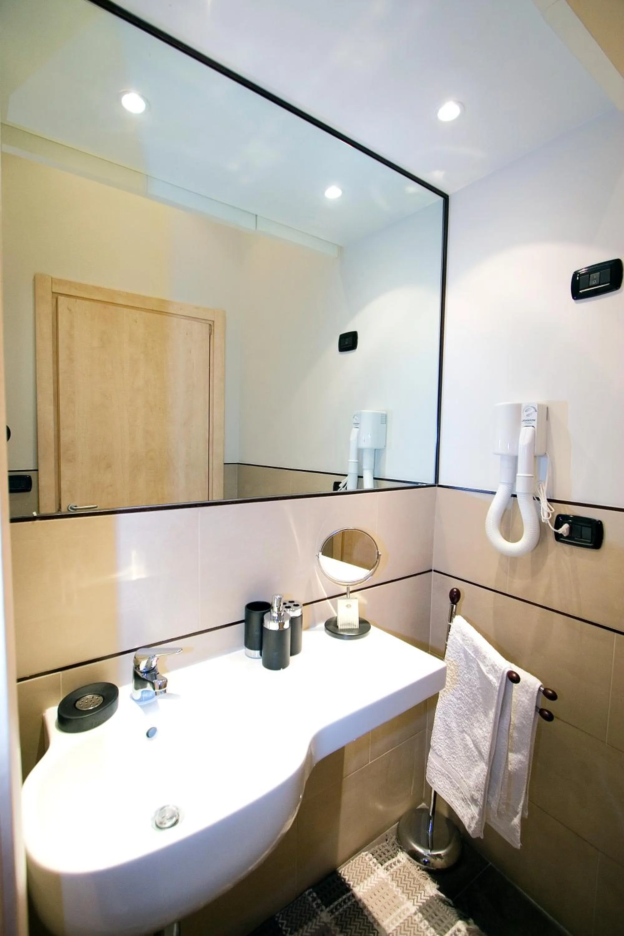 Bathroom in Residence Arco Antico