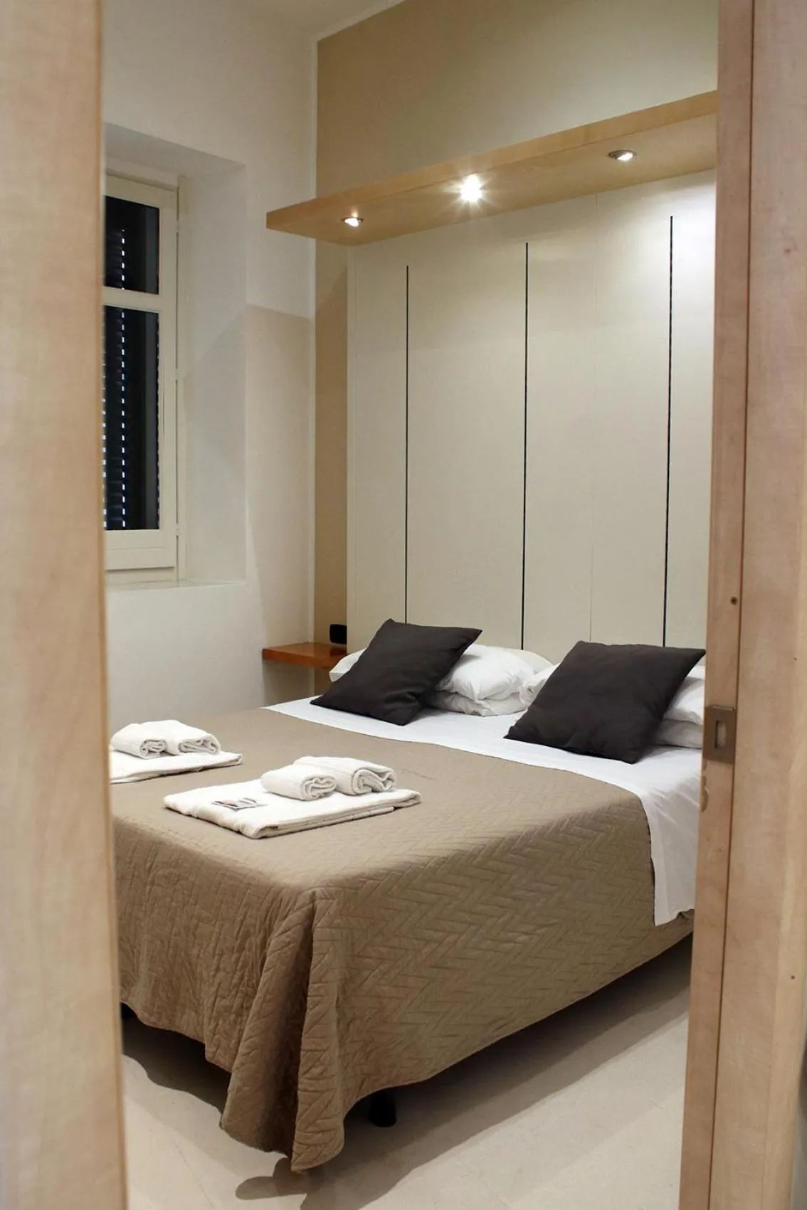 Photo of the whole room, Bed in Residence Arco Antico