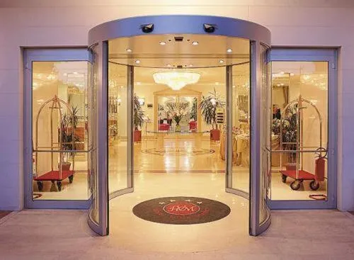 Facade/entrance in Hotel Villa Medici