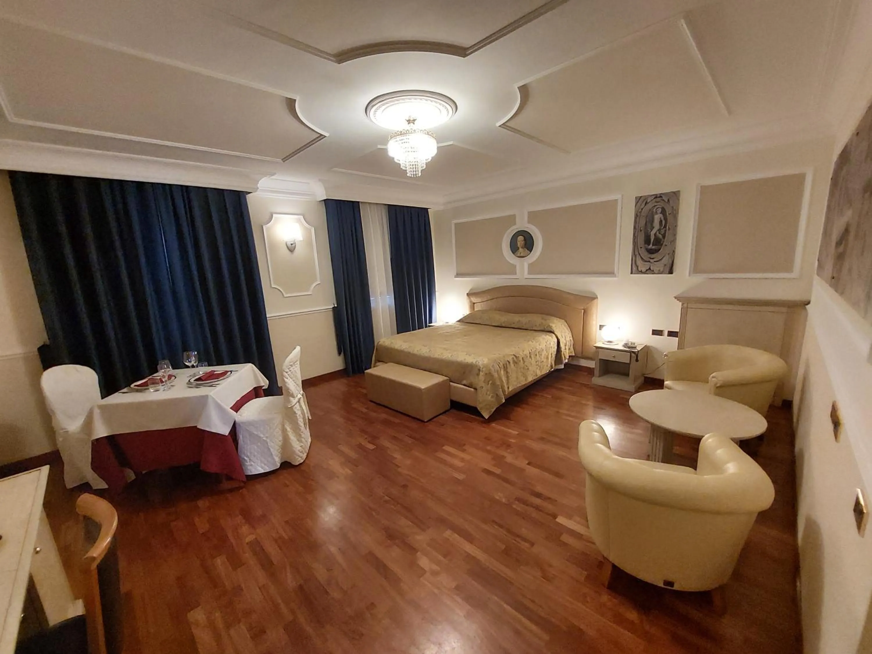 Bed in Hotel Villa Medici