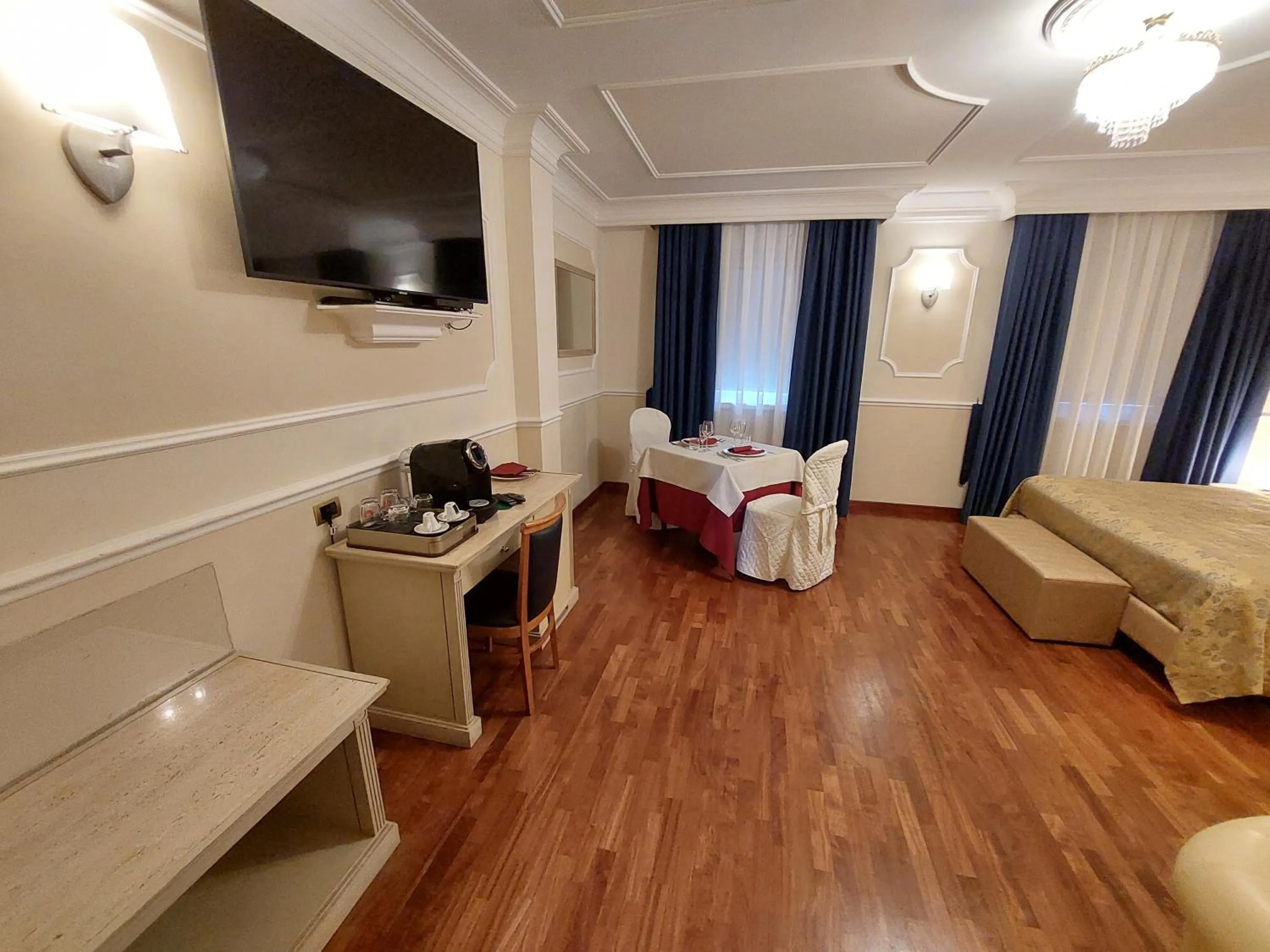 Bed in Hotel Villa Medici