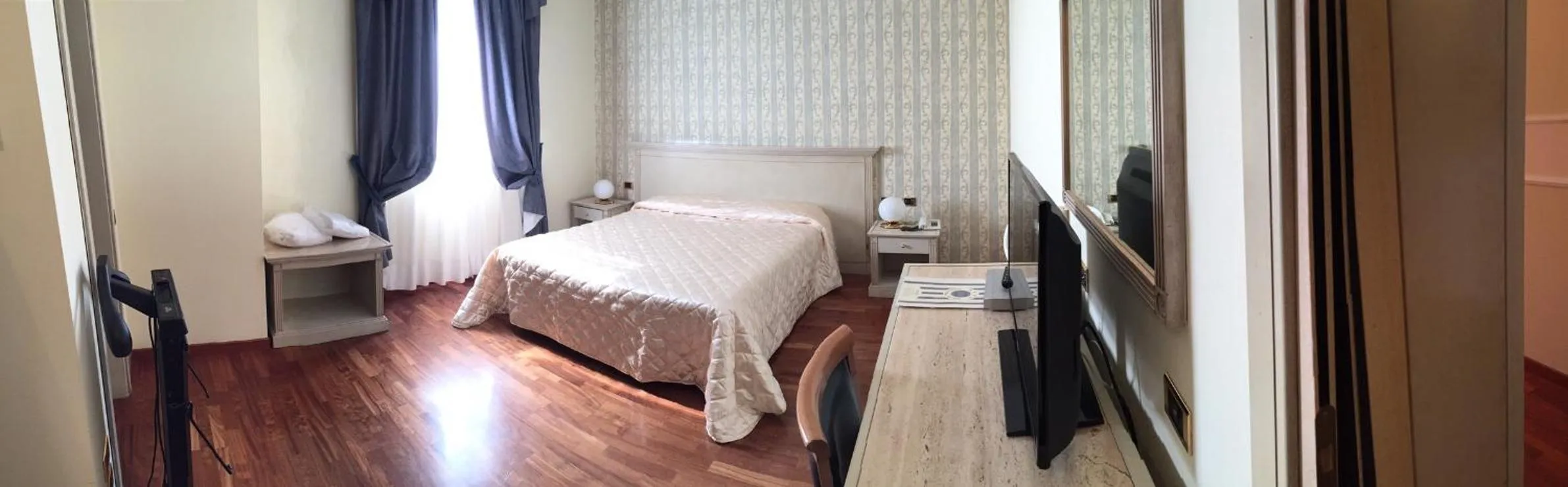 Day, Bed in Hotel Villa Medici