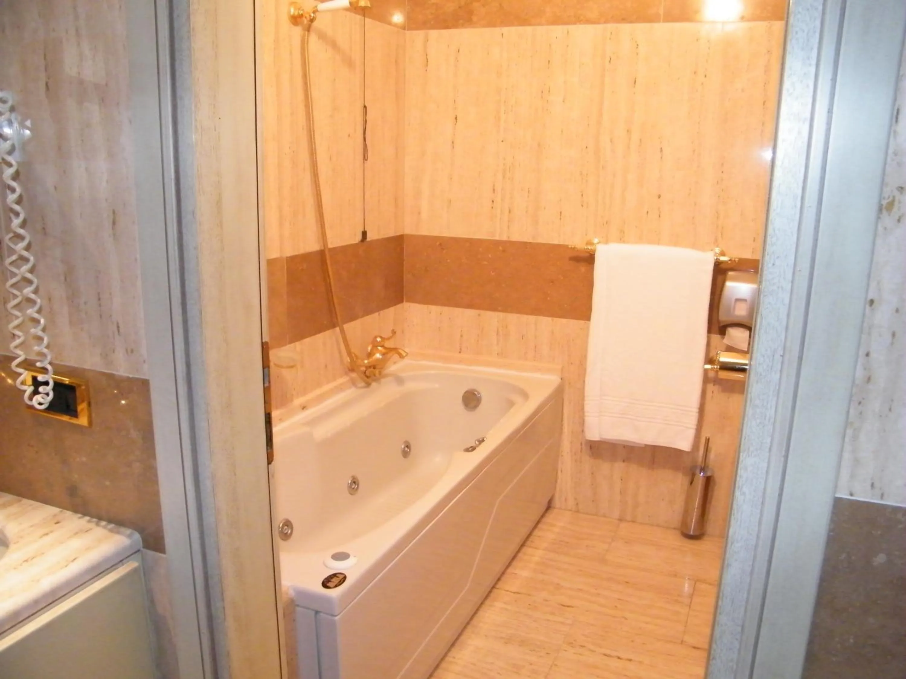 Bathroom in Hotel Villa Medici