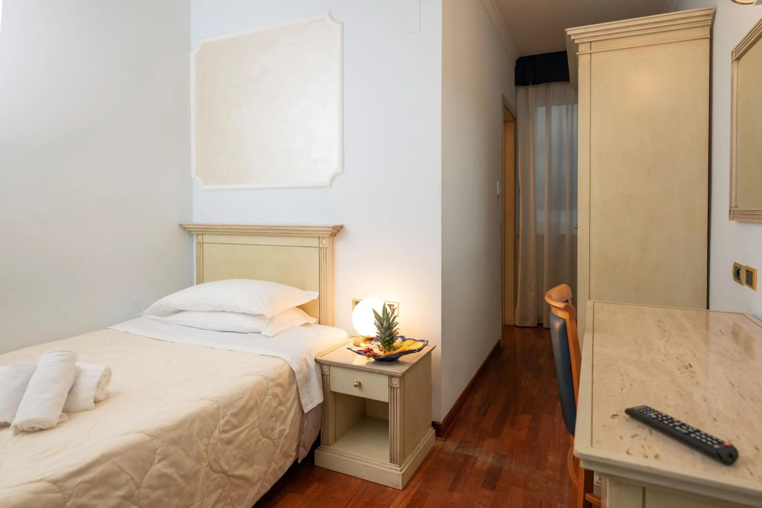 Bed in Hotel Villa Medici