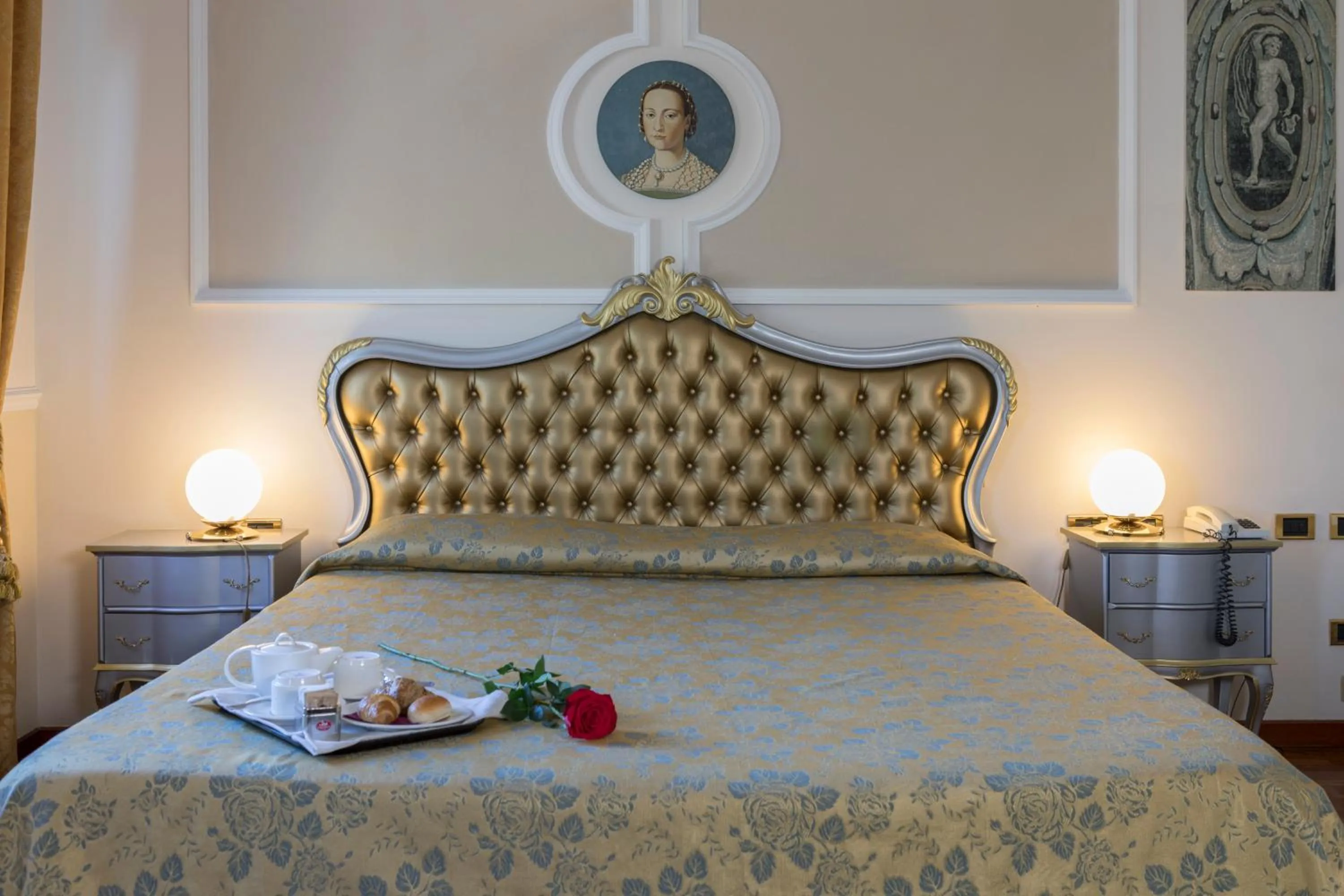Bed in Hotel Villa Medici