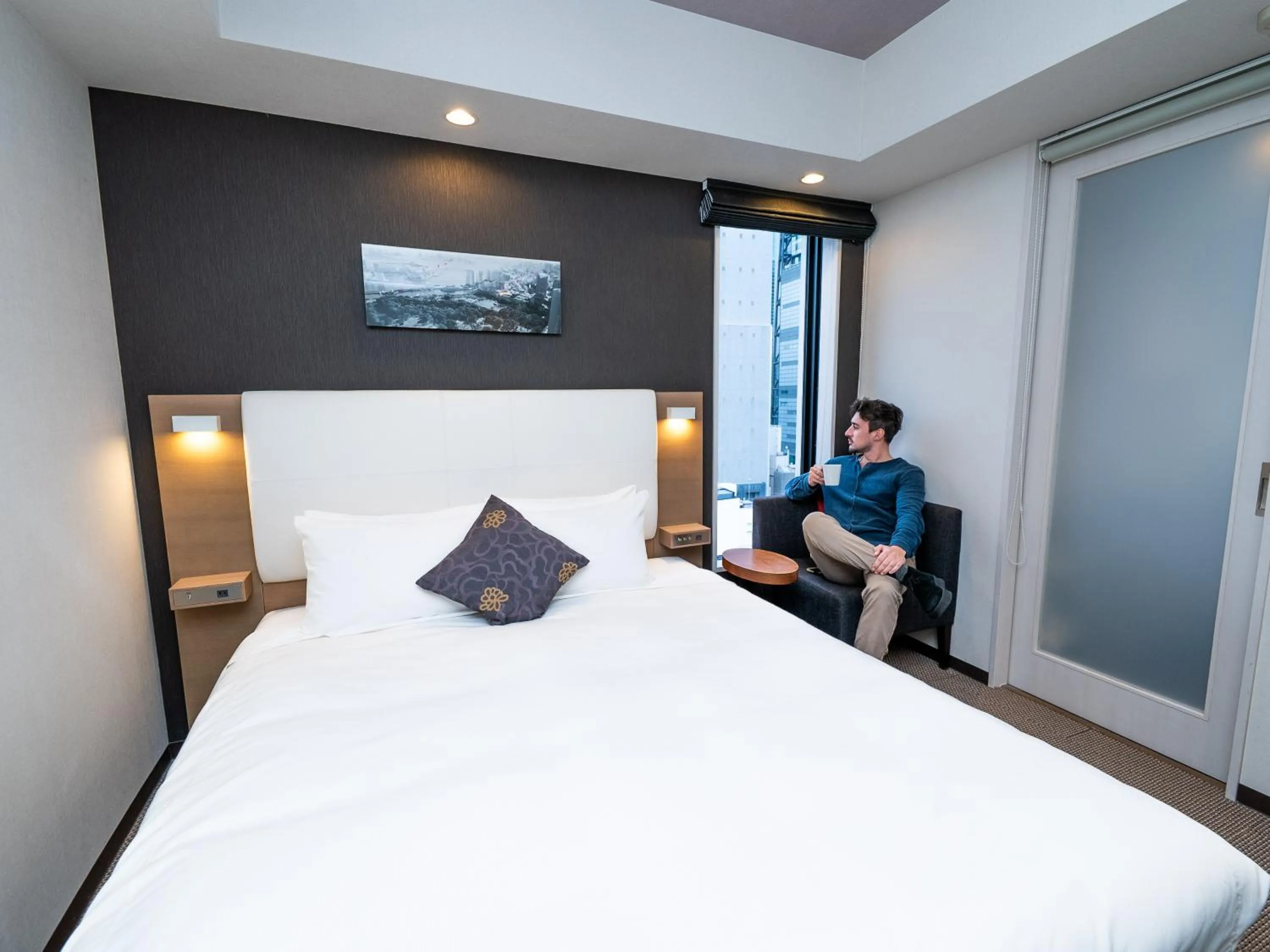 Bed in Tokyu Stay Shimbashi - Ginza area